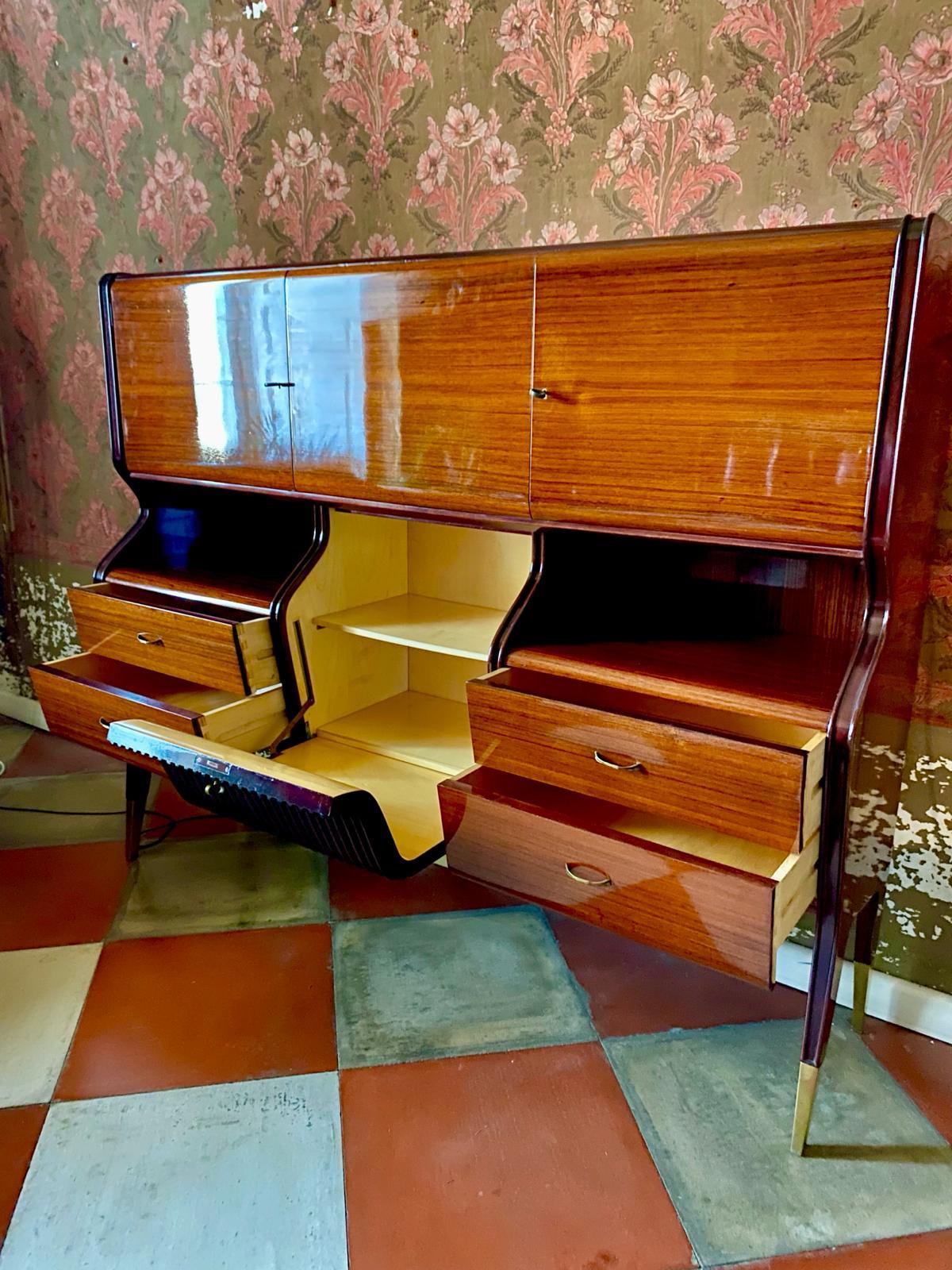 Brass Mid-Century Modern Italian Sideboard with Bar Cabinet, Osvaldo Borsani 1950s For Sale