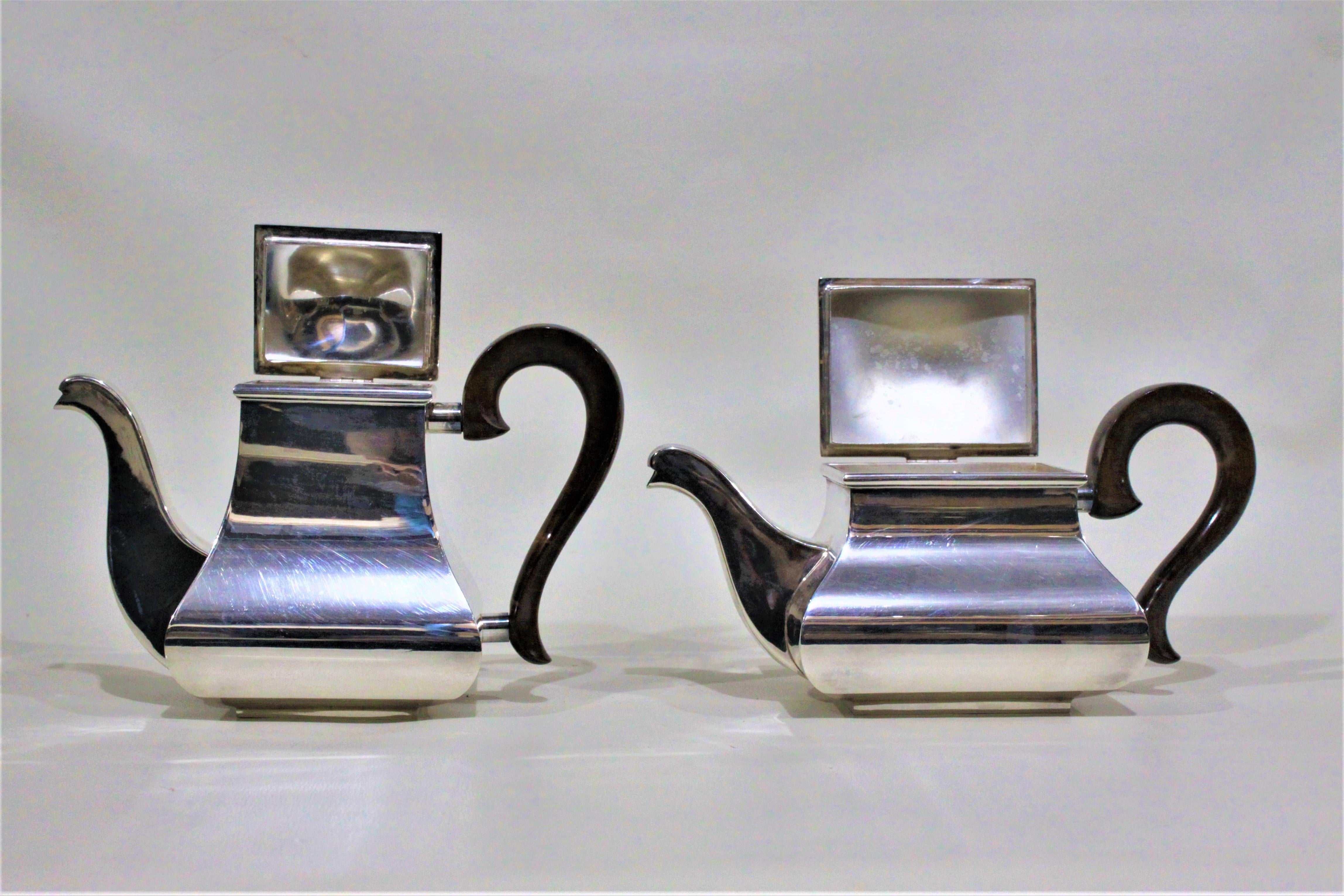 Service à thé et café italien en métal argenté de style mi-siècle moderne en vente 1