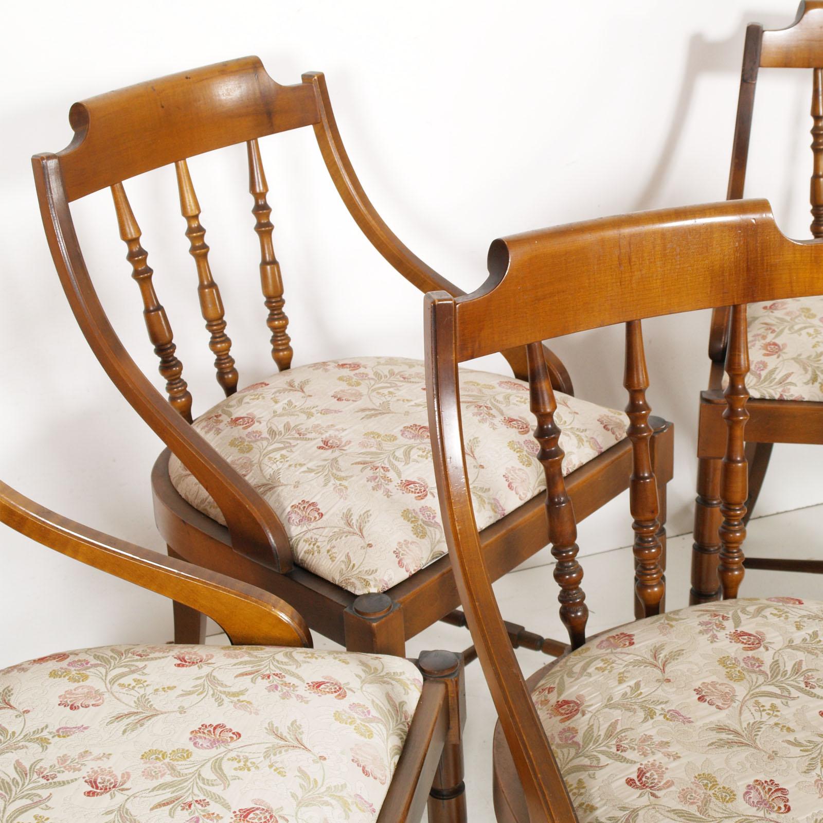Mid-Century Modern Italian Six Gondola Dinner Chairs Walnut, Original Upholstery For Sale 3