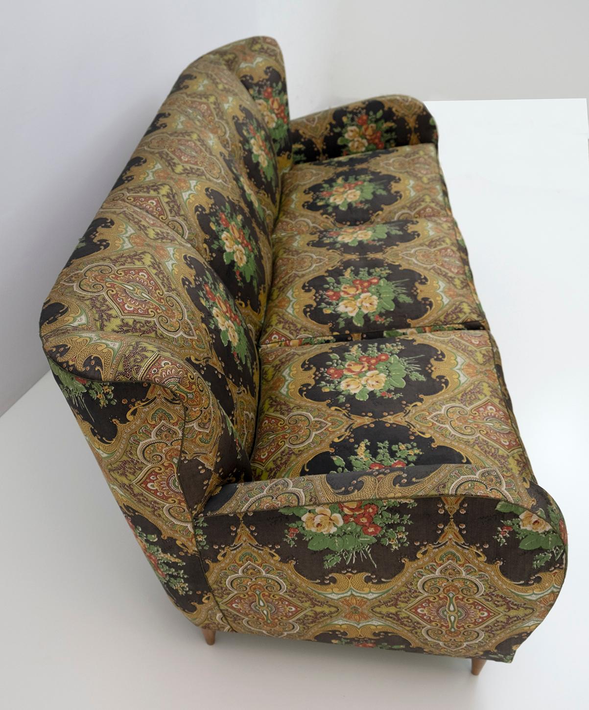 Fabric Mid-Century Modern Italian Sofa, 1950s For Sale