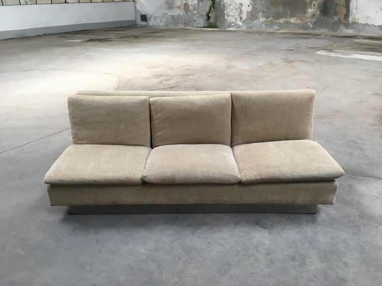 MidCentury Modern Italian Sofa Bed by Saporiti, 1970s For Sale at 1stDibs