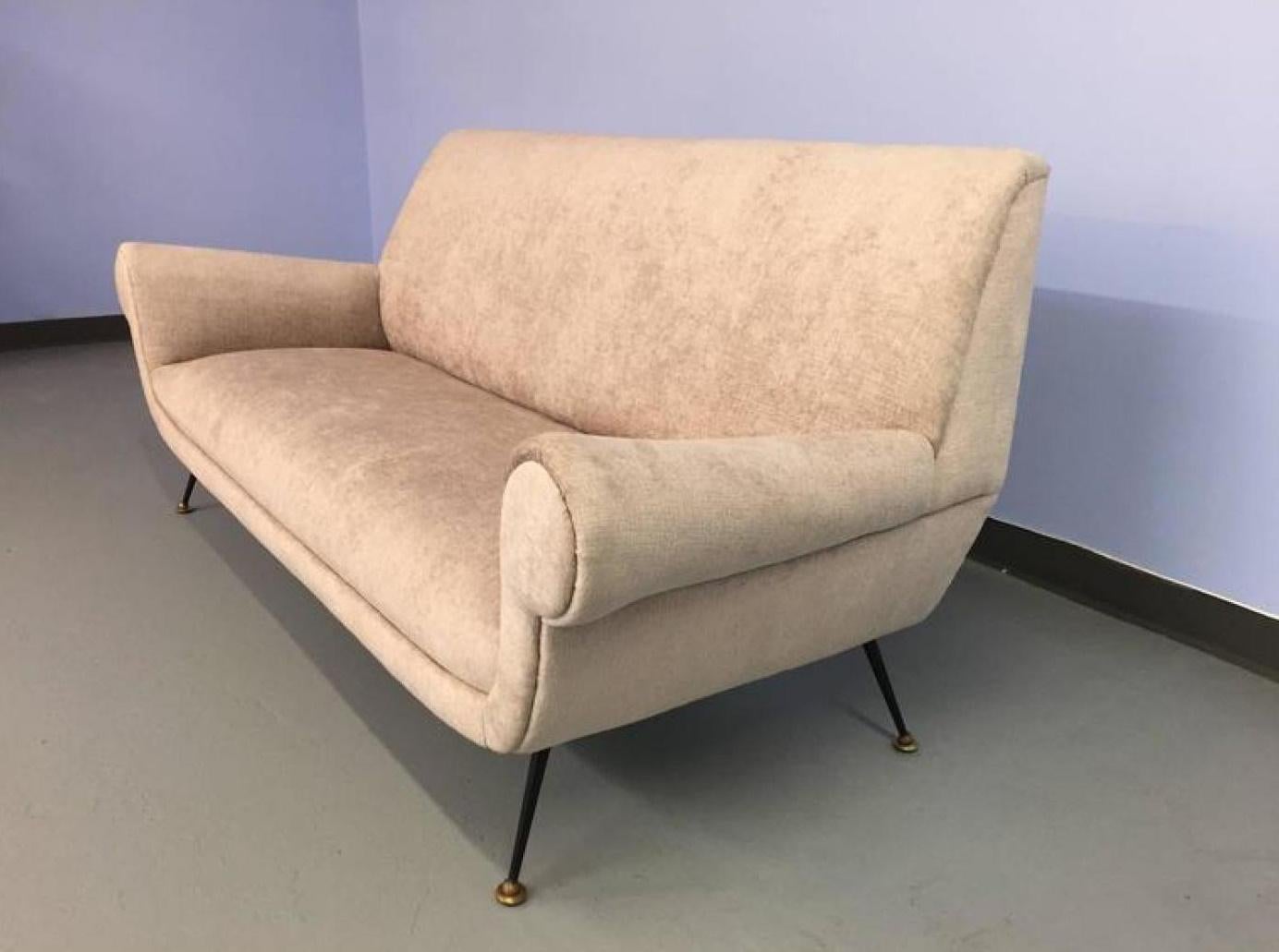 20th Century Mid-Century Modern Italian Sofa For Sale