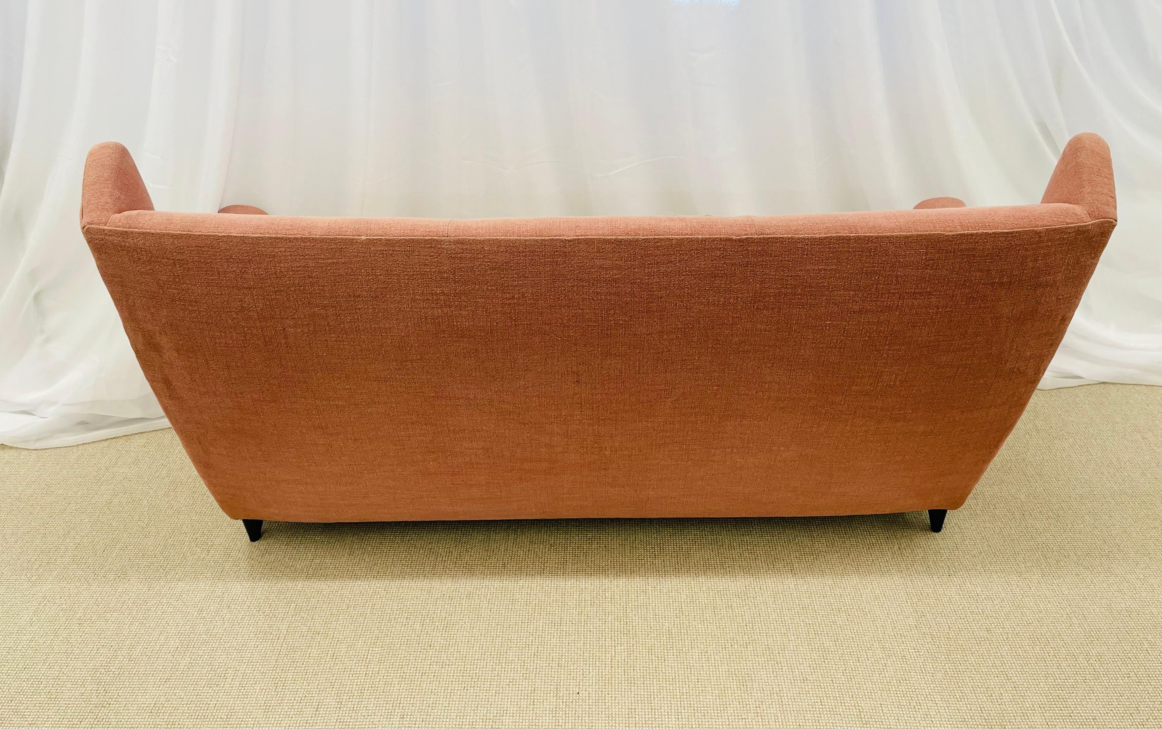 Upholstery Gio Ponti Style, Mid-Century Modern, Sofa, Pink Fabric, Walnut, Italy, 1970s