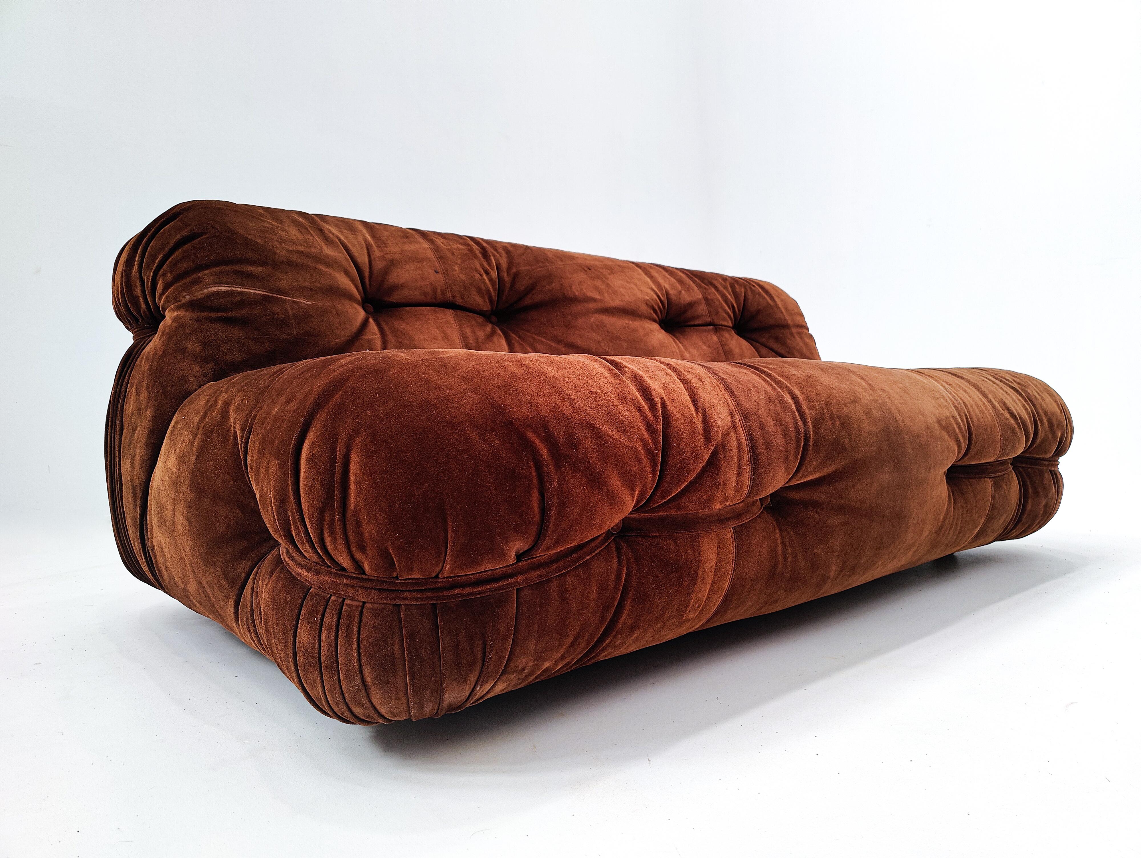 20th Century Mid-Century Modern Italian Sofa, Original Brown Velvet, 1970s