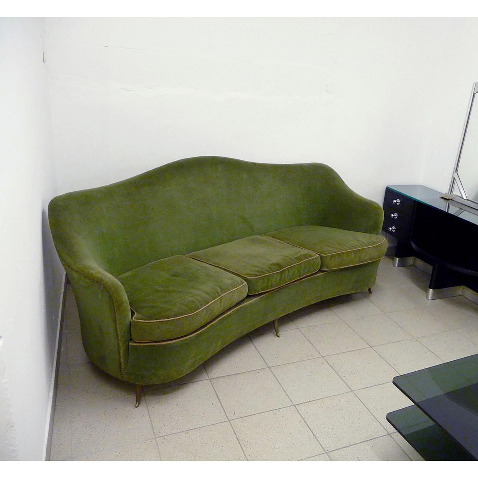 Mid-Century Modern Italian Sofa with Brass Feet by Gio Ponti for ISA, 1950s 5