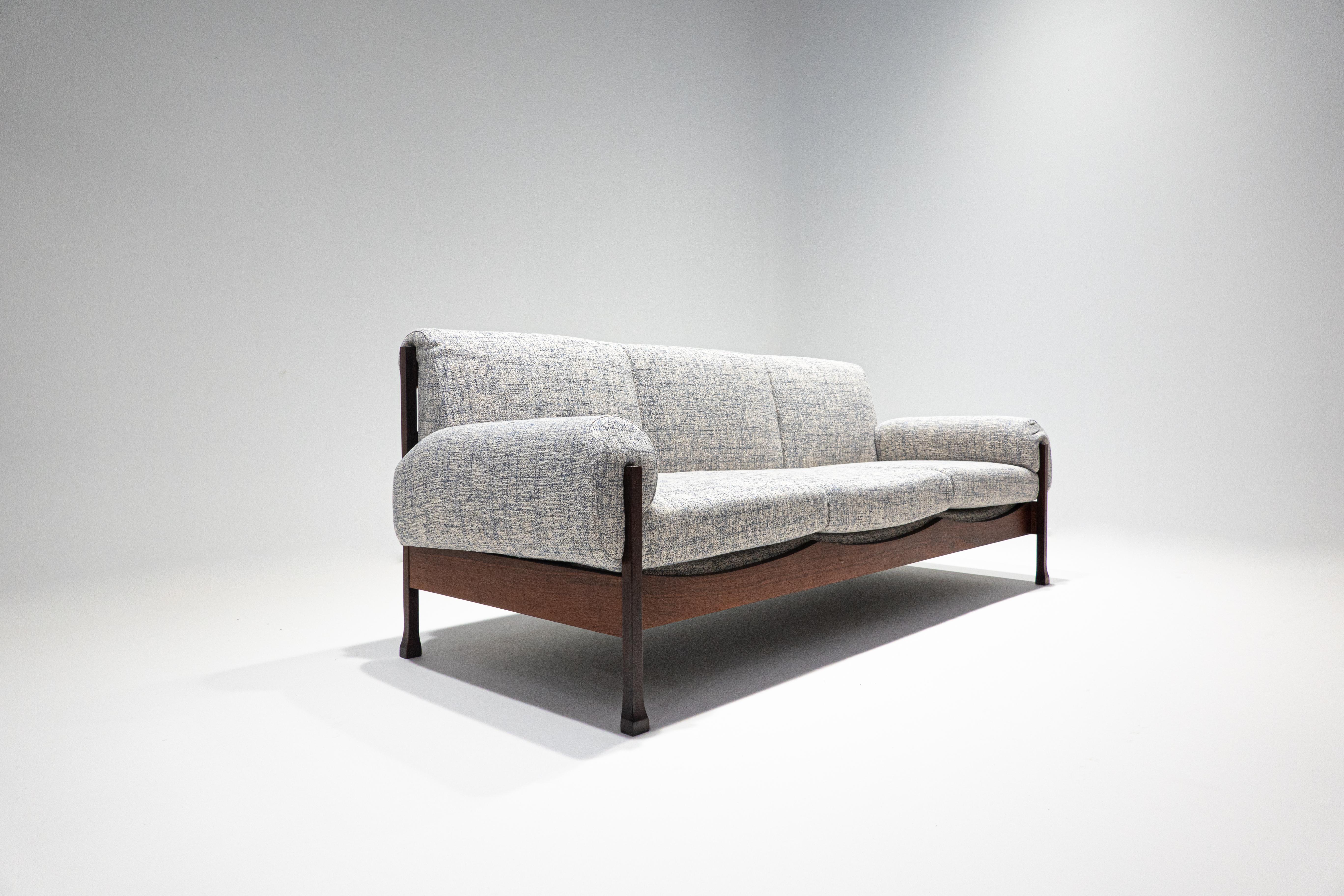 Mid-Century Modern Italian Sofa, Wood and Fabric, 1960s In Good Condition In Brussels, BE