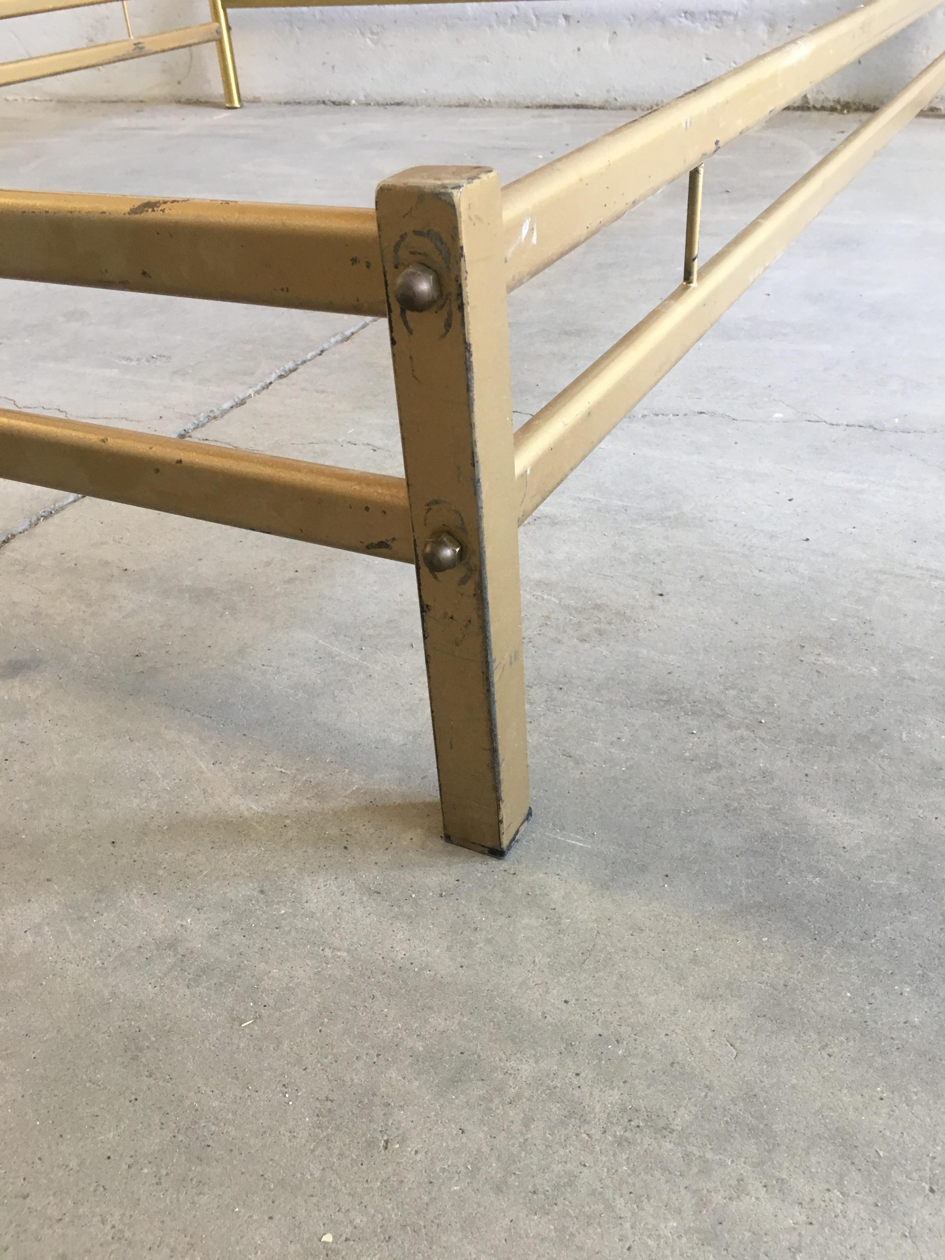 Mid-Century Modern Italian Solid Brass Queen Size Bed Signed A. Cellini, 1970s 10