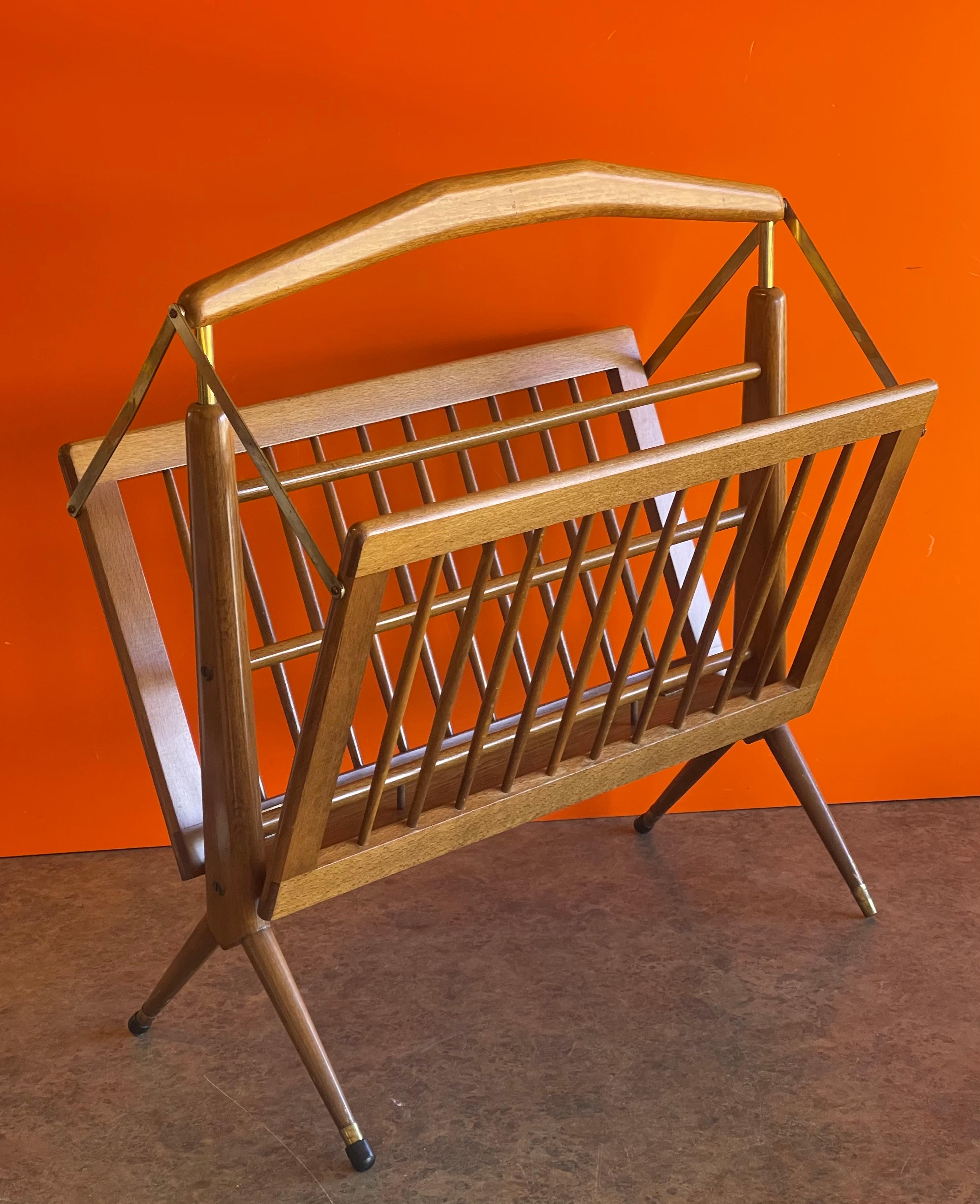 Mid-Century Modern Italian Solid Walnut & Brass Magazine Rack by Cesare Lacca For Sale 12