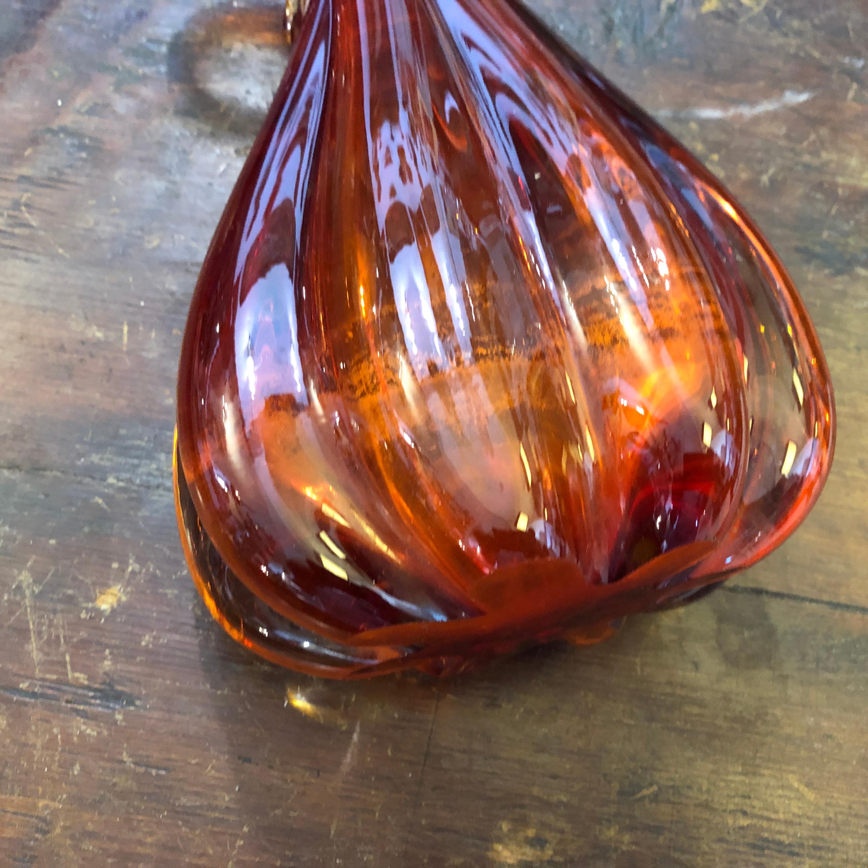 Eine 1960er Flavio Poli Mitte des Jahrhunderts Moderne italienische Sommerso Rot Murano Glas Vase im Angebot 3