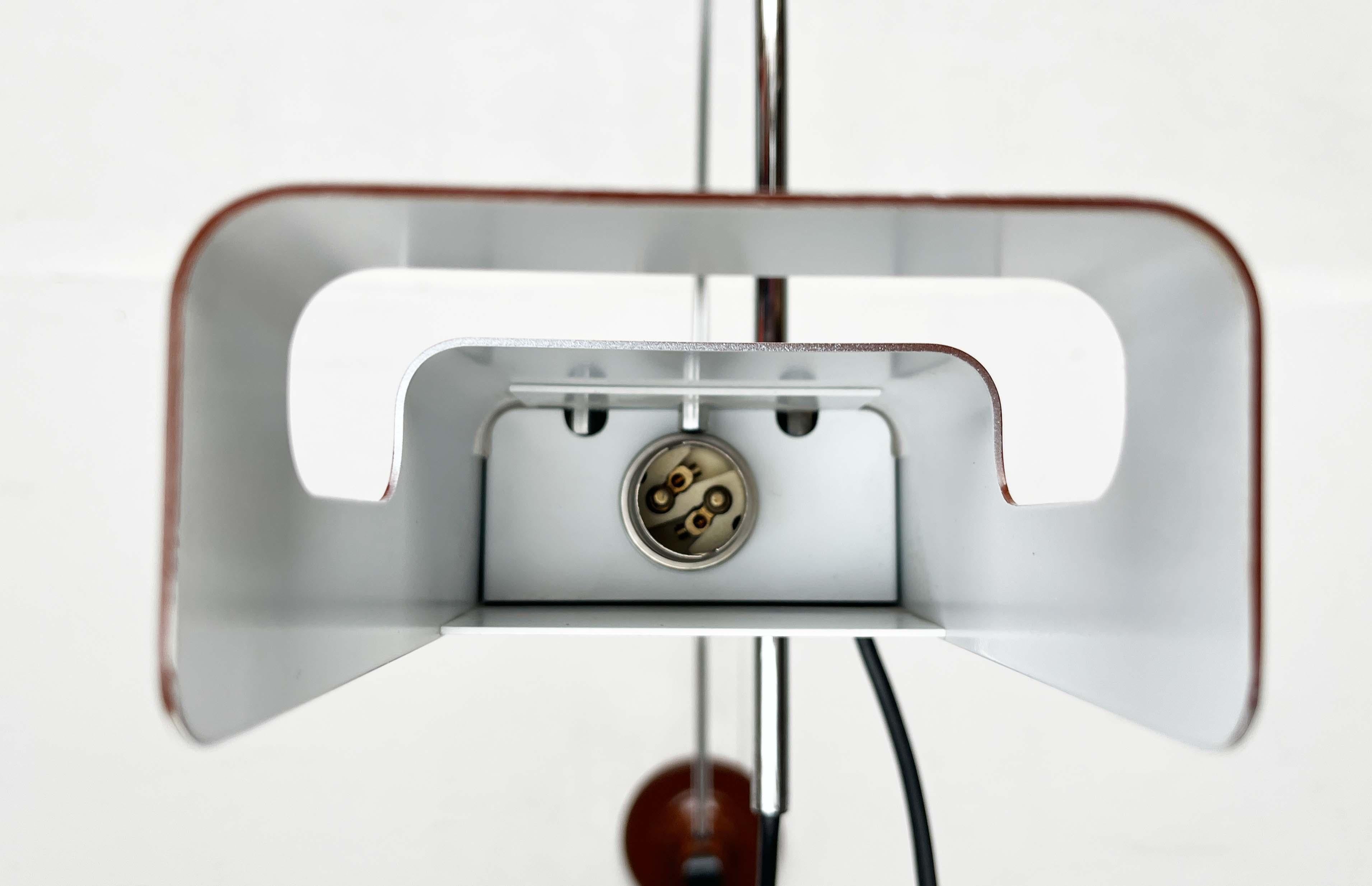 Lámpara de Pared Arco de Araña de la Era Espacial Italiana Moderna de Mediados de Siglo Joe Colombo Oluce en venta 8