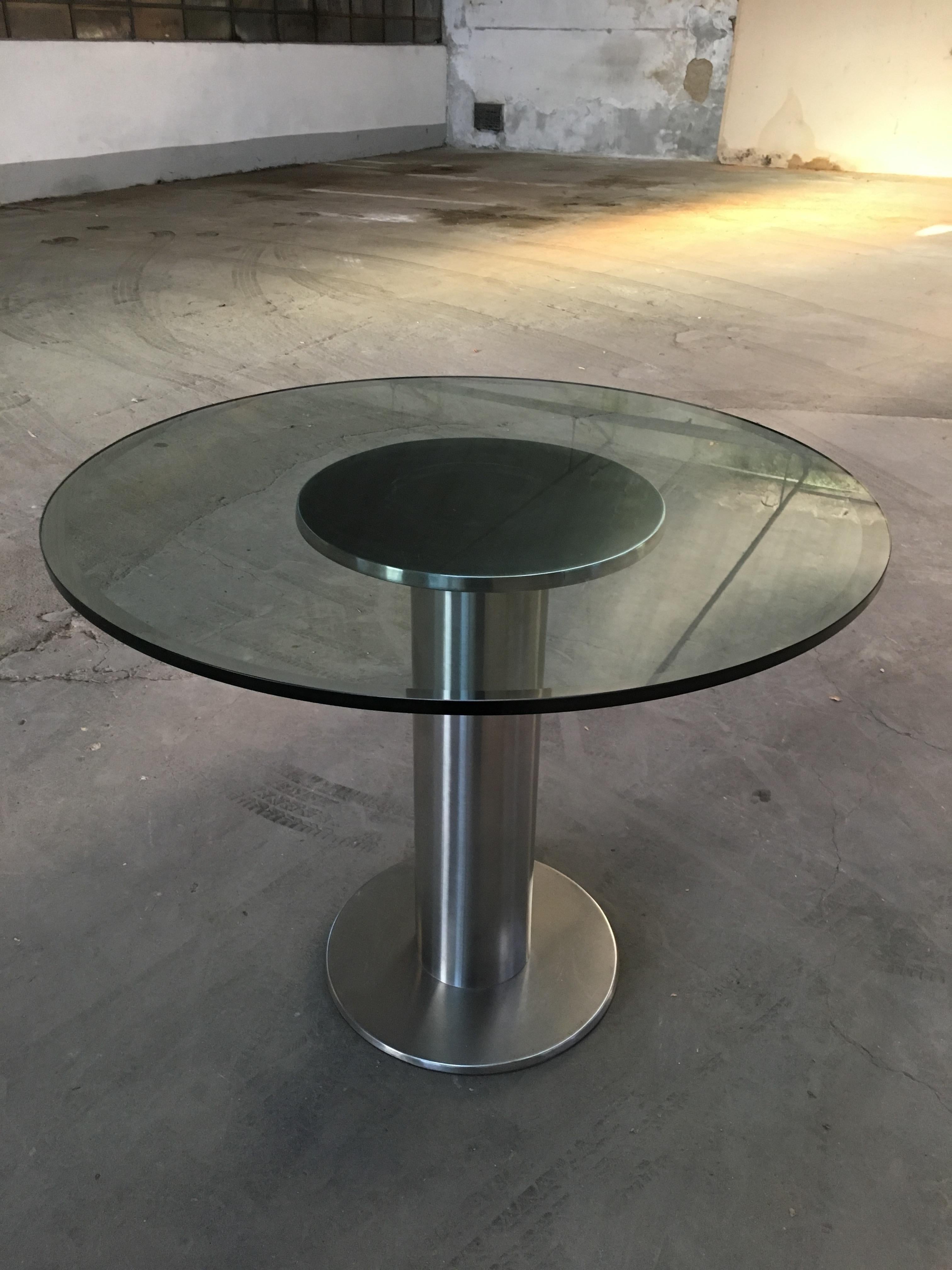 Mid-Century Modern Table de salle à manger ou de salle à manger italienne en acier inoxydable, moderne du milieu du siècle dernier, avec plateau en verre en vente