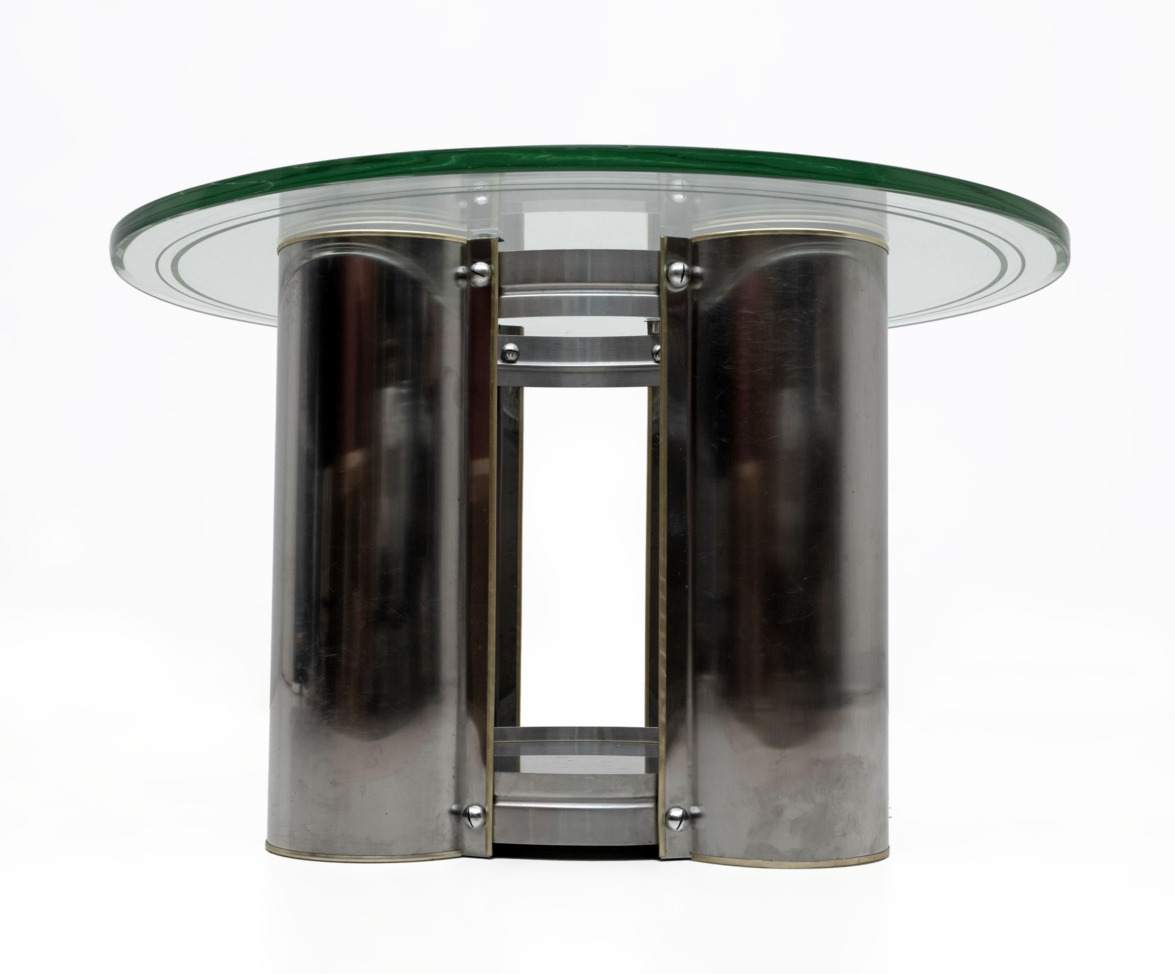 Mid-century Modern Italian Steel and Glass Round Coffee Table, 1970s In Good Condition For Sale In Puglia, Puglia
