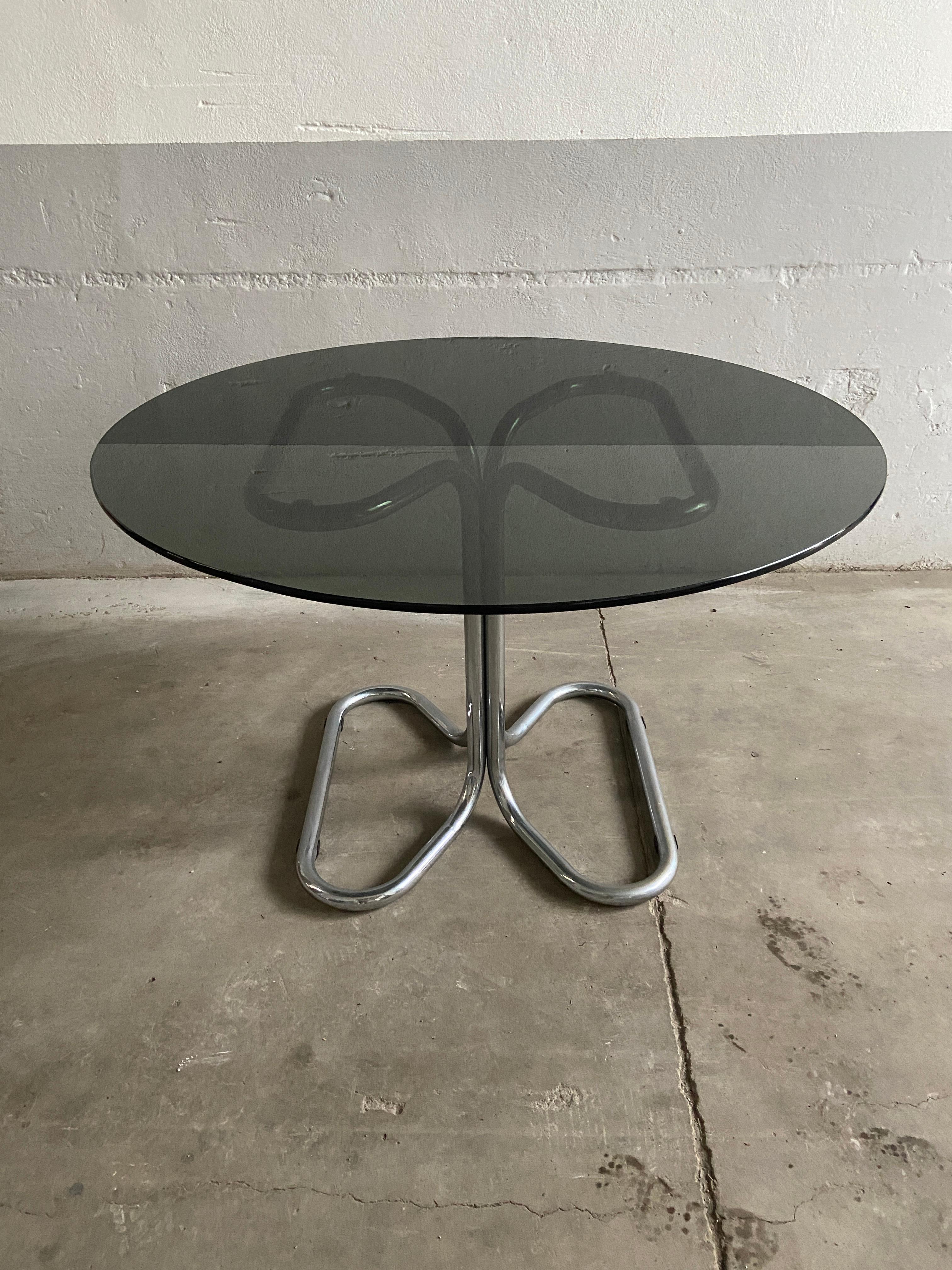 Mid-Century Modern Italian Stoppino Dining Table with Chrome Base and Glass Top In Good Condition In Prato, IT