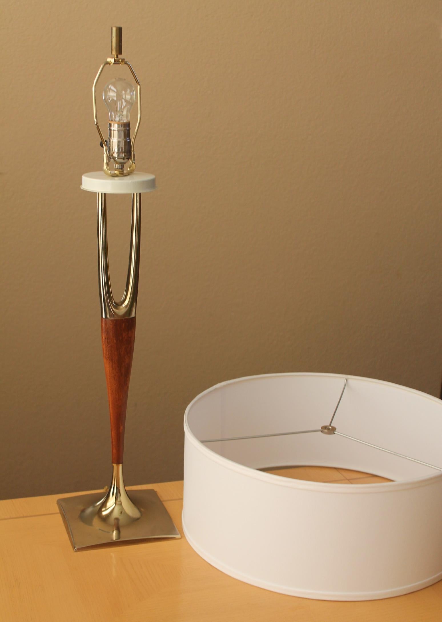 20th Century Mid Century Modern Italian Table Lamp by Tempestini for Laurel! Teak Brass 50s