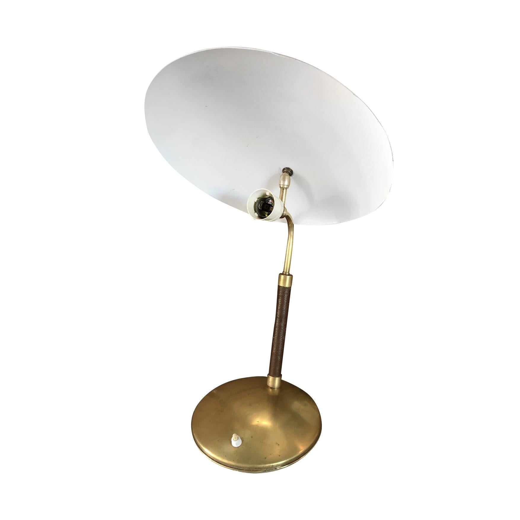 Mid-Century Modern 20th Century White Italian Leather Table Lamp, Brass Light by Stilnovo