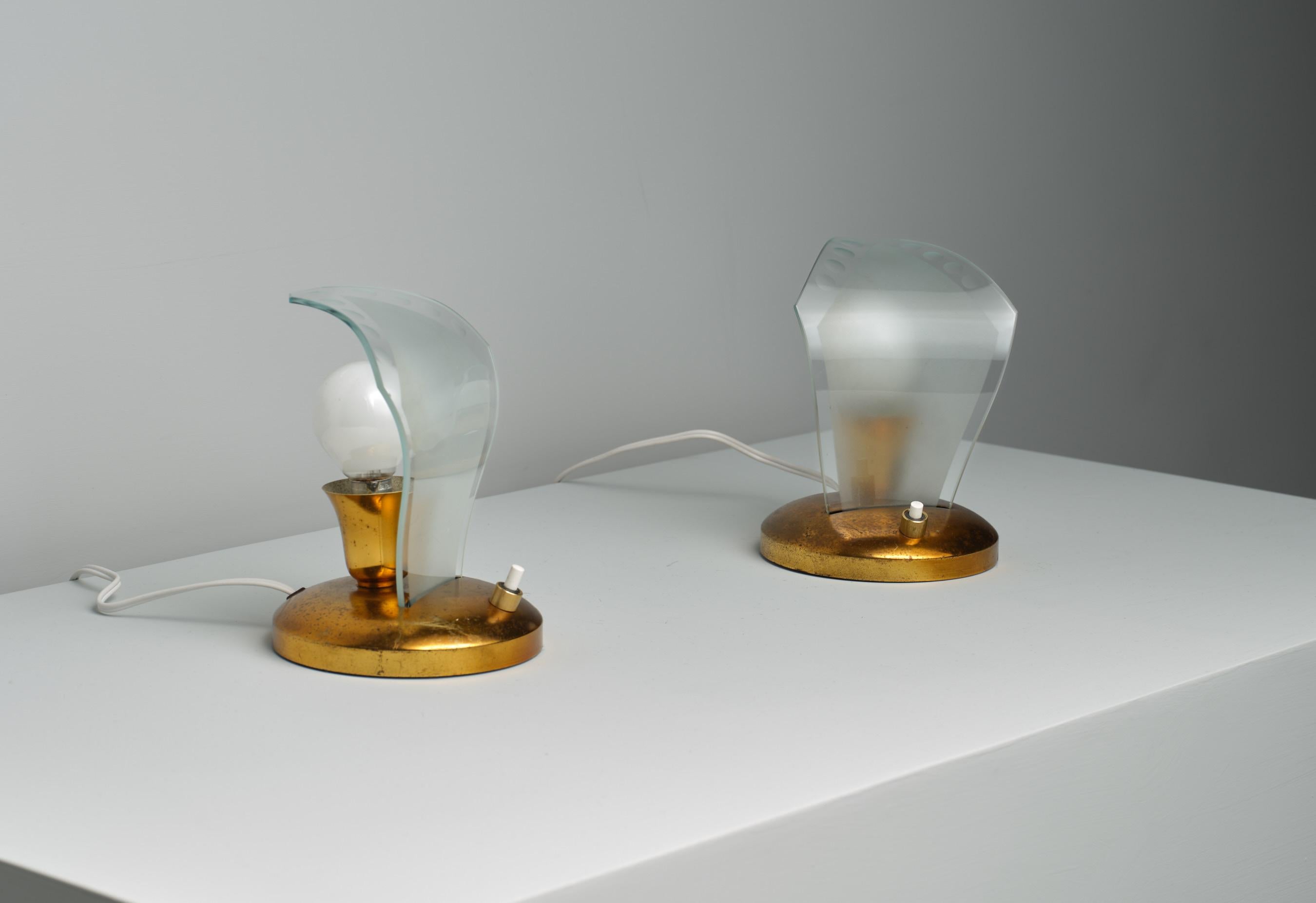 Metà XX secolo Coppia di lampade da tavolo italiane moderne di metà secolo in vendita