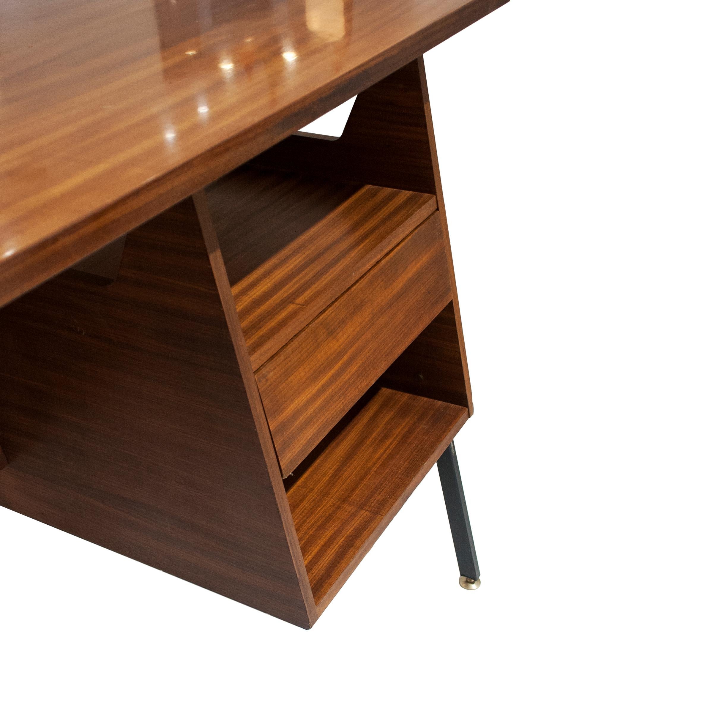 Mid-20th Century Mid-Century Modern Italian Teak Desk with Lacquered Brass Structure, Italy, 1950 For Sale