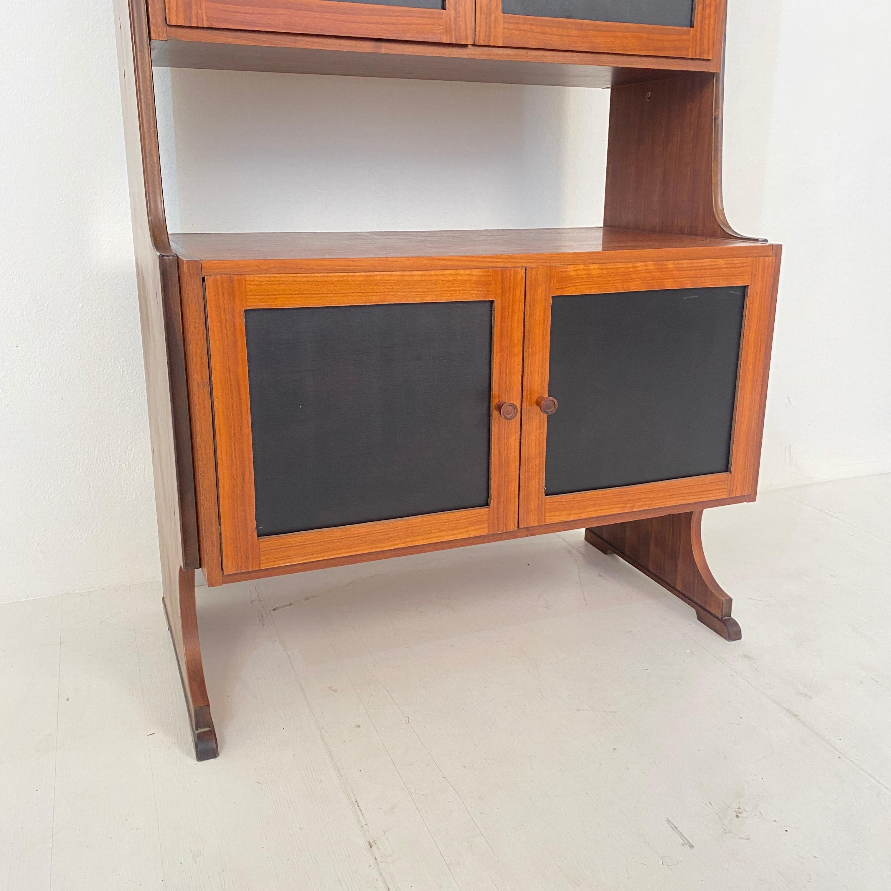 Mid Century Modern Italian Teak Shelf / Bookcase, Around 1960 For Sale 1