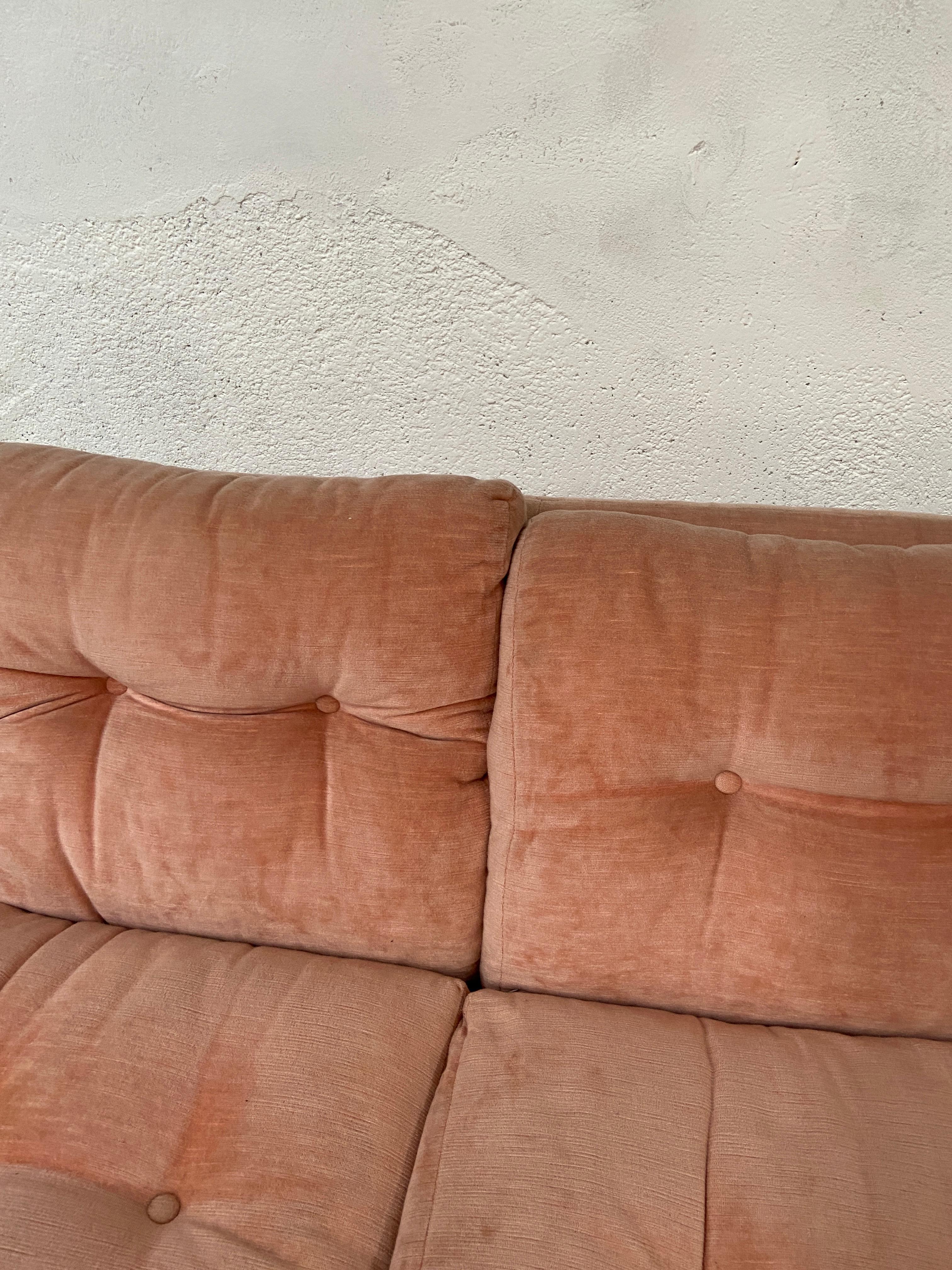 Modernes italienisches Dreisitzer-Sofa „Coronado“ aus der Mitte des Jahrhunderts von Tobia Scarpa für B&B im Angebot 3