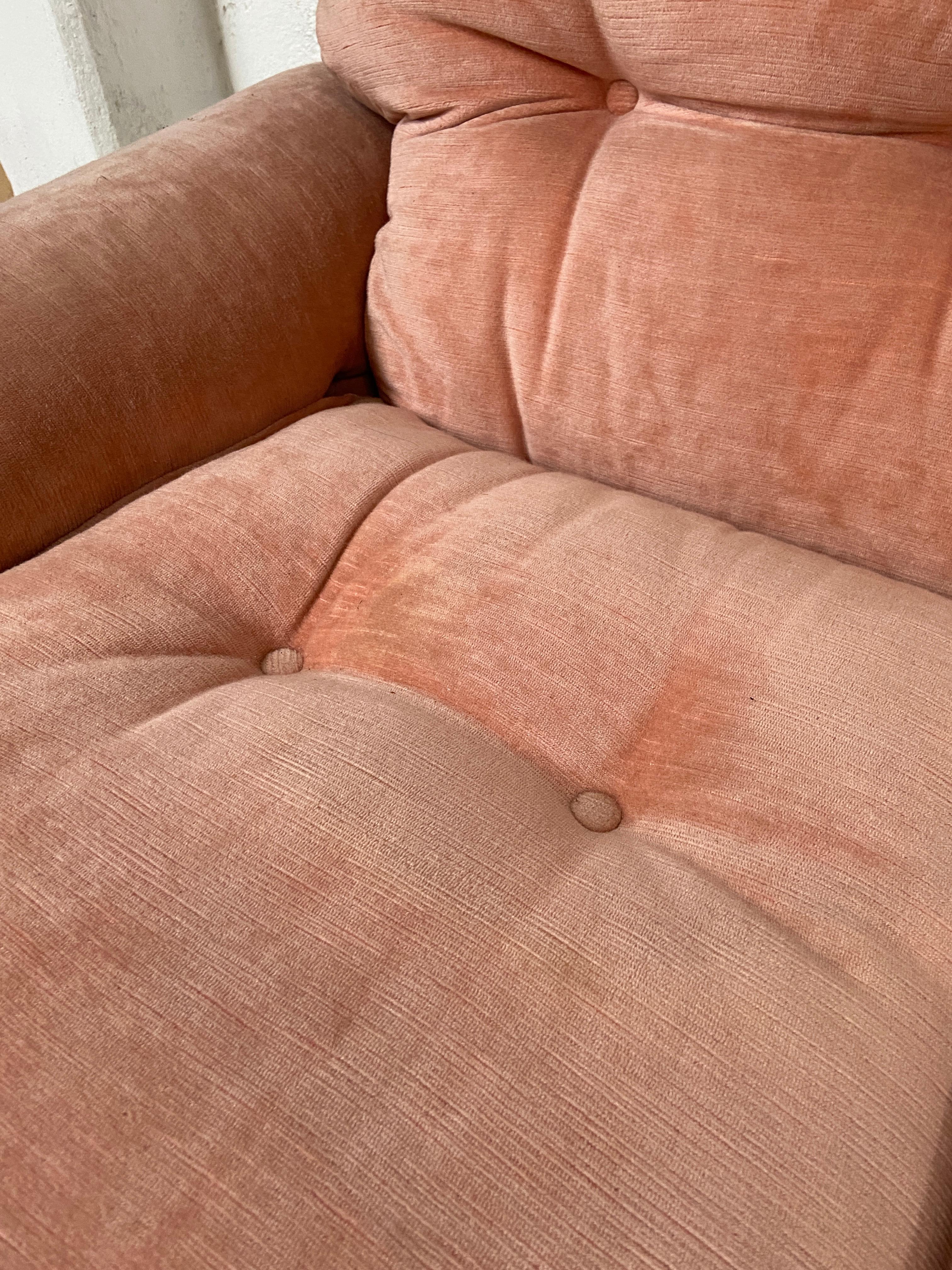 Modernes italienisches Dreisitzer-Sofa „Coronado“ aus der Mitte des Jahrhunderts von Tobia Scarpa für B&B (Samt) im Angebot