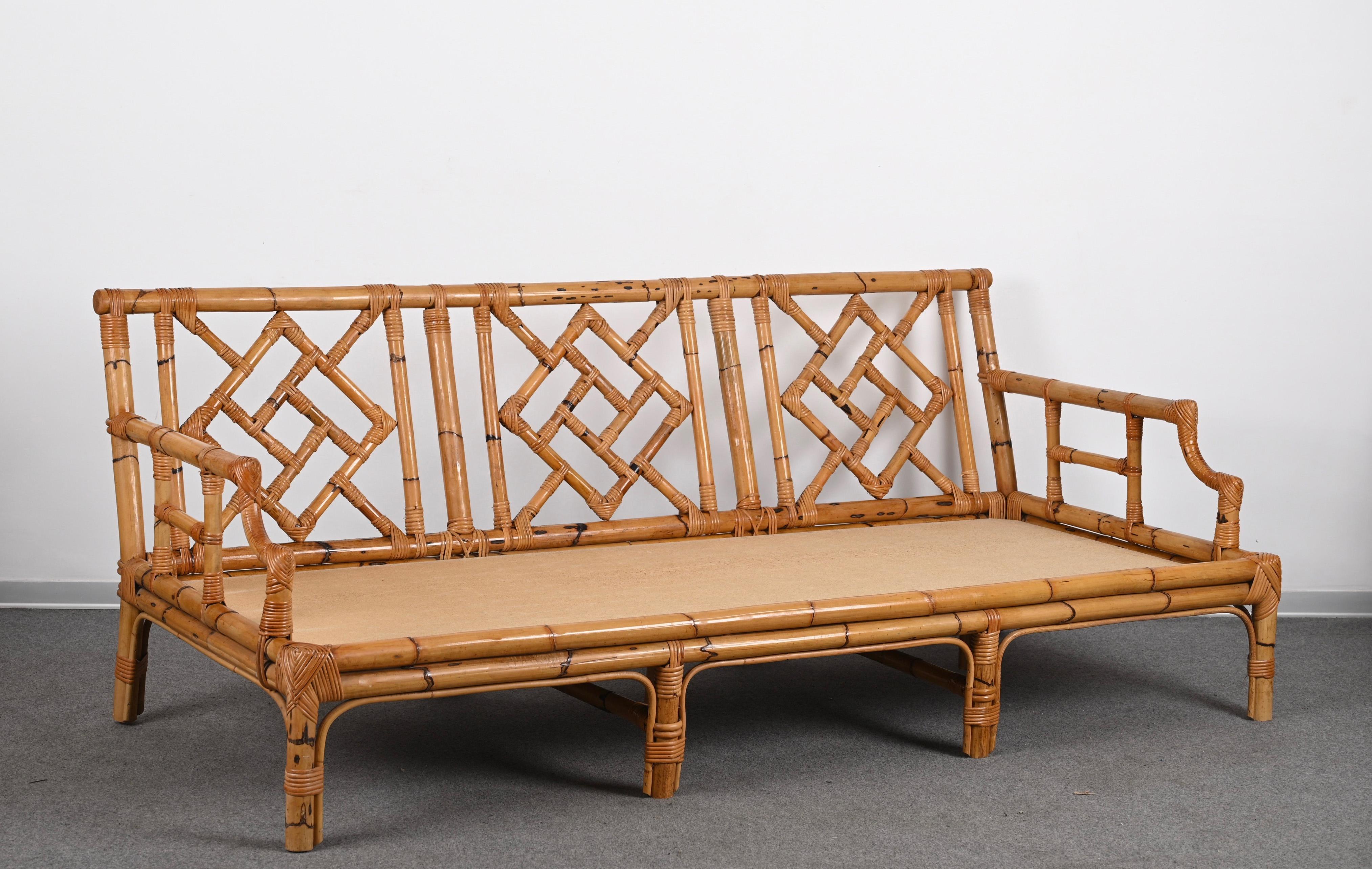 Mid-Century Modern Italian Three-Seat Rattan and Bamboo Sofa, 1970s For Sale 1