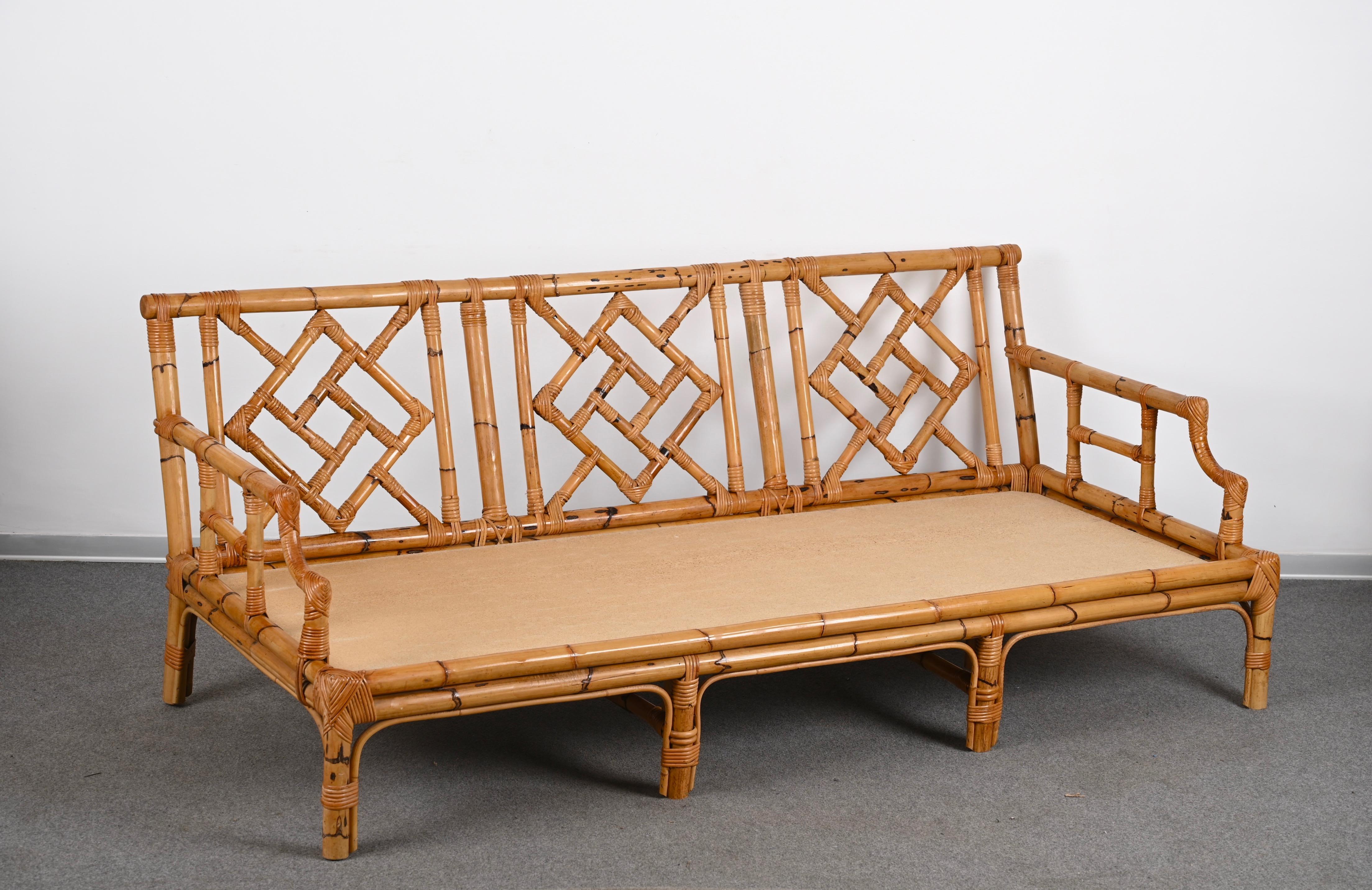 Mid-Century Modern Italian Three-Seat Rattan and Bamboo Sofa, 1970s For Sale 5