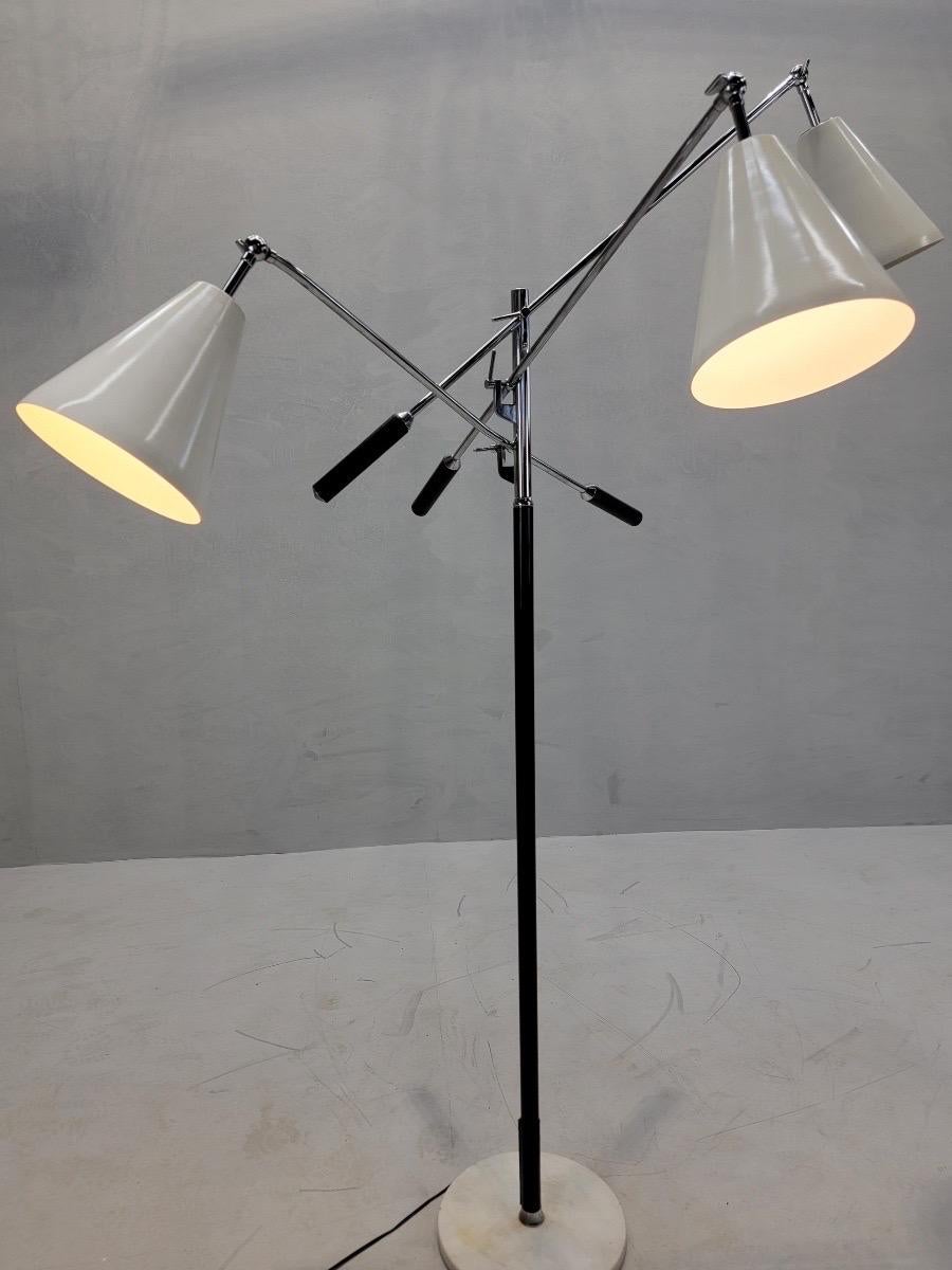 Mid Century Modern Italian Triennale Floor Lamp Gino Sarfatti by Arteluce Style For Sale 2