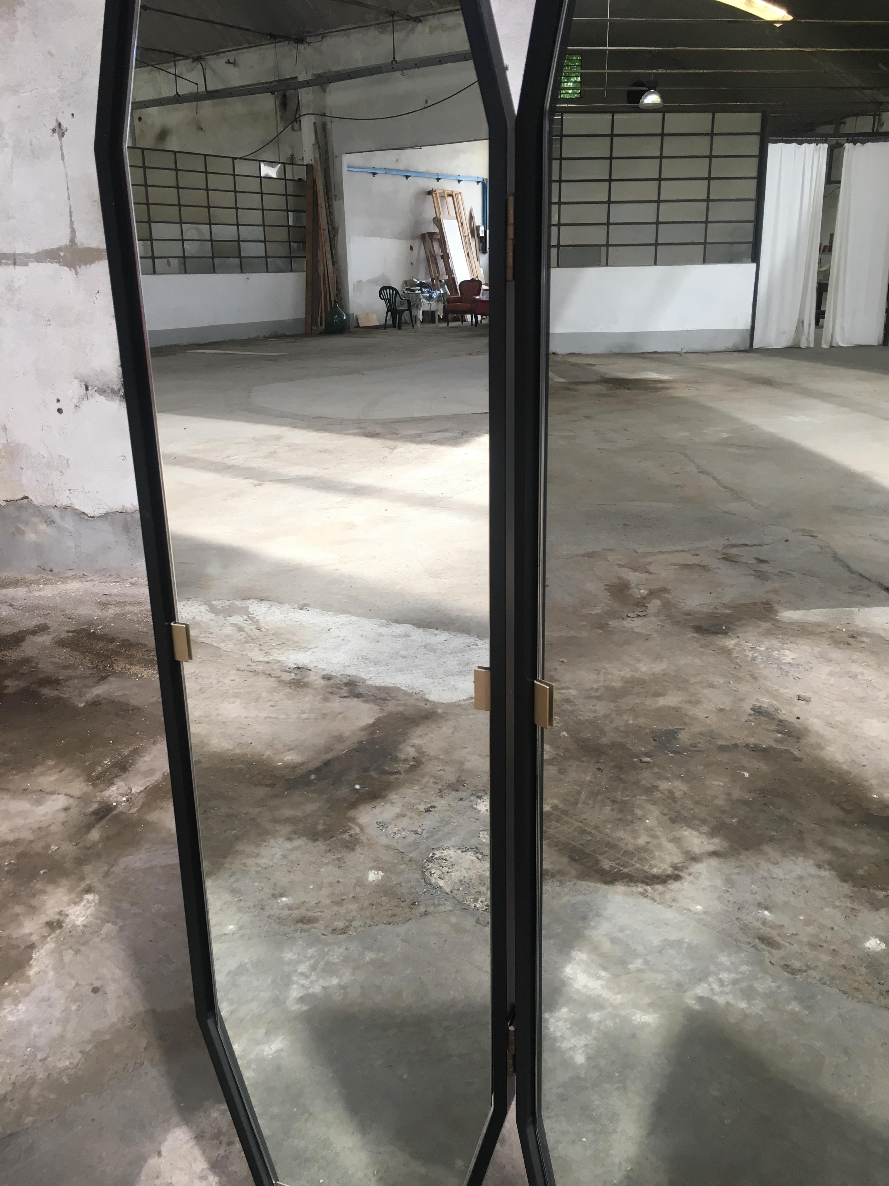 Mid-Century Modern Italian Triptych Full Length Dressing Mirror on Wheels, 1970s 2