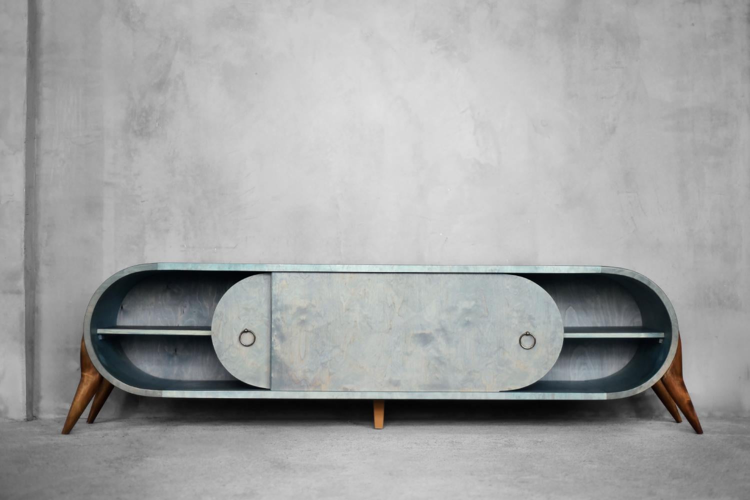 Mid-Century Modern Italian Turquoise Streamline Sideboard in Birch, 1960s en vente 5