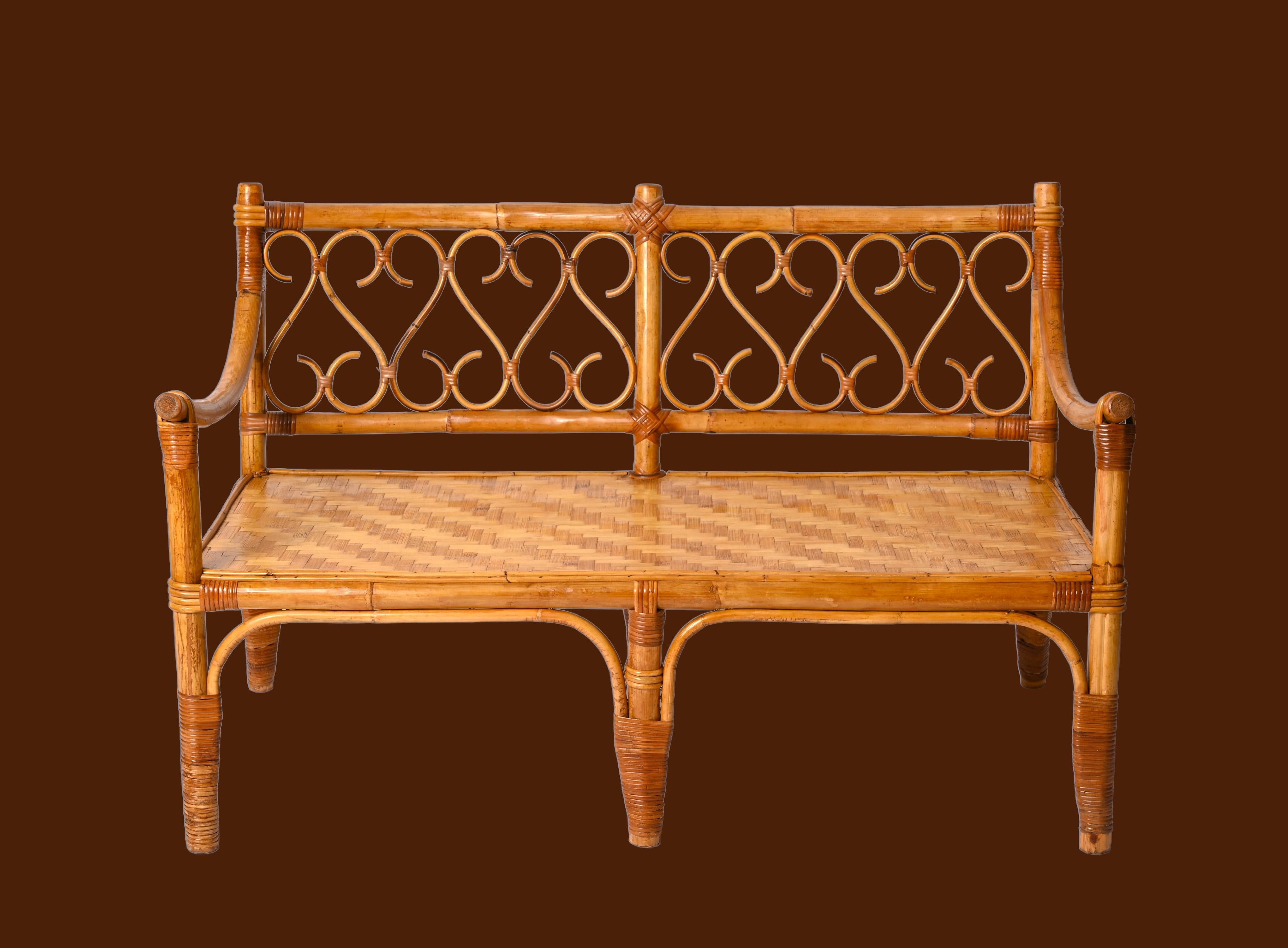 Modernes italienisches Zweisitzer-Sofa aus Rattan und Bambus aus der Jahrhundertmitte, 1970er Jahre im Angebot 6