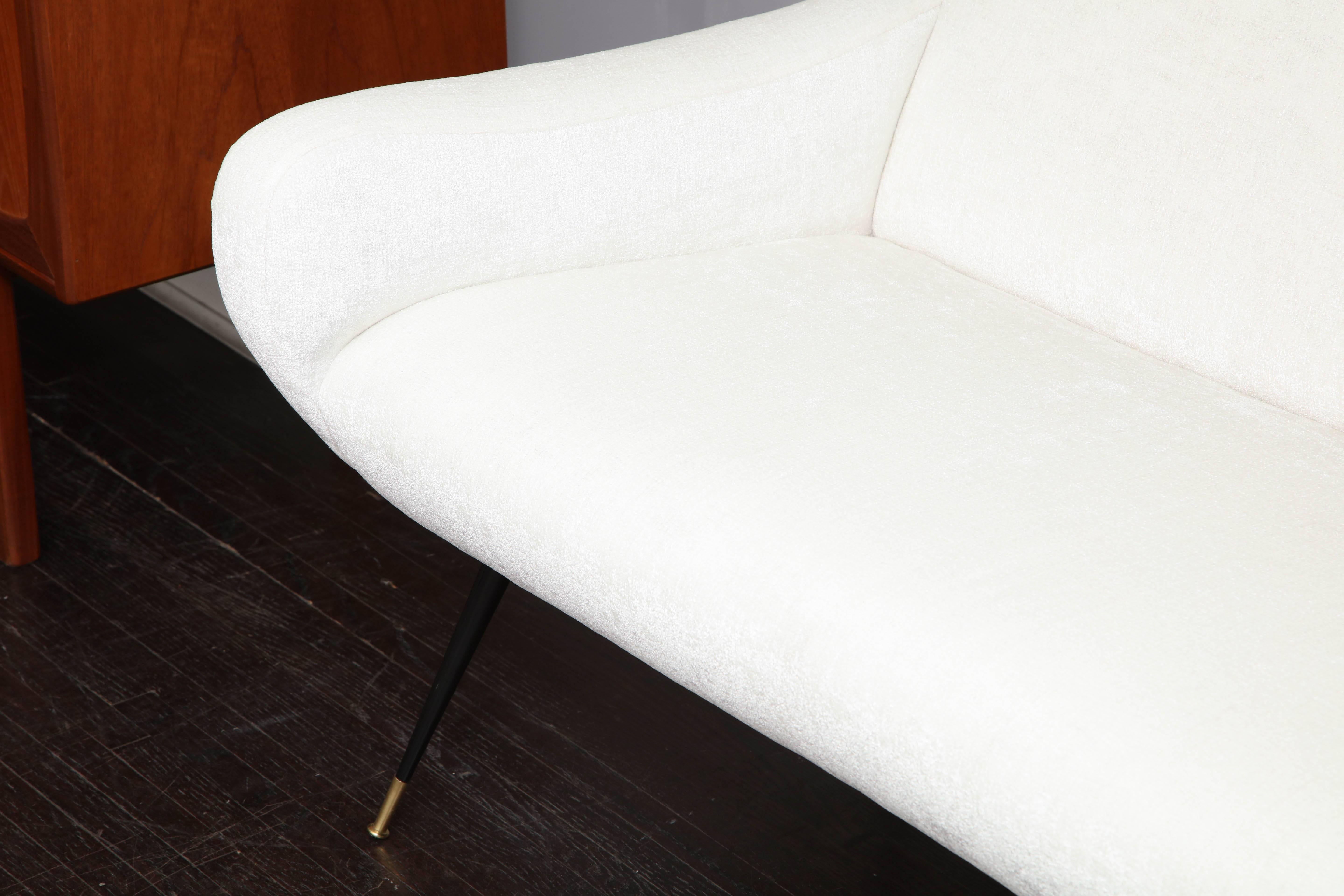 Velvet Mid-Century Modern Italian Upholstered Settee in Manner of Marco Zanuso