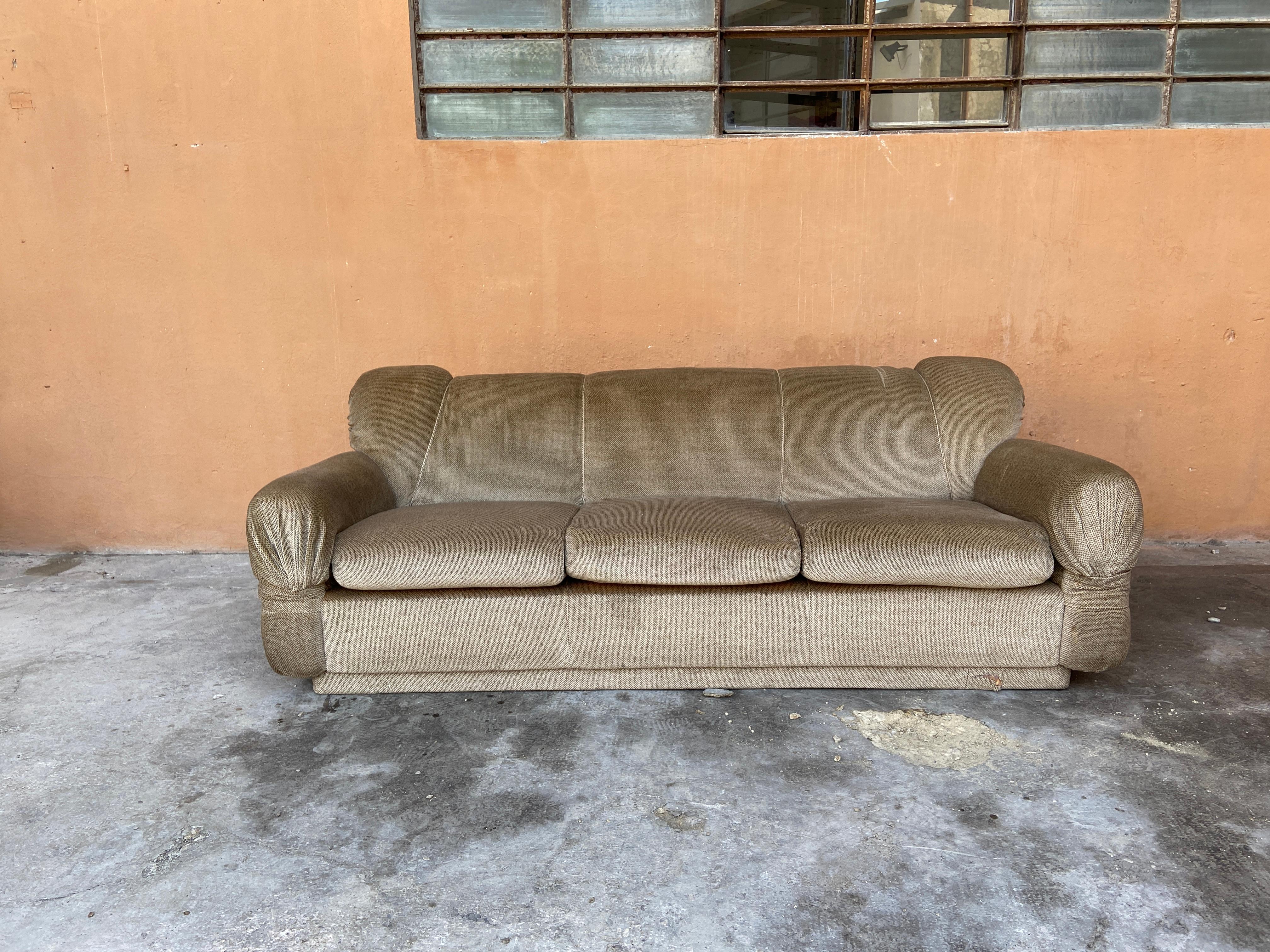 Mid-Century Modern Italian sofa with chrome back details and original velvet upholstery.
Overall the sofa is in good vintage condition.
 