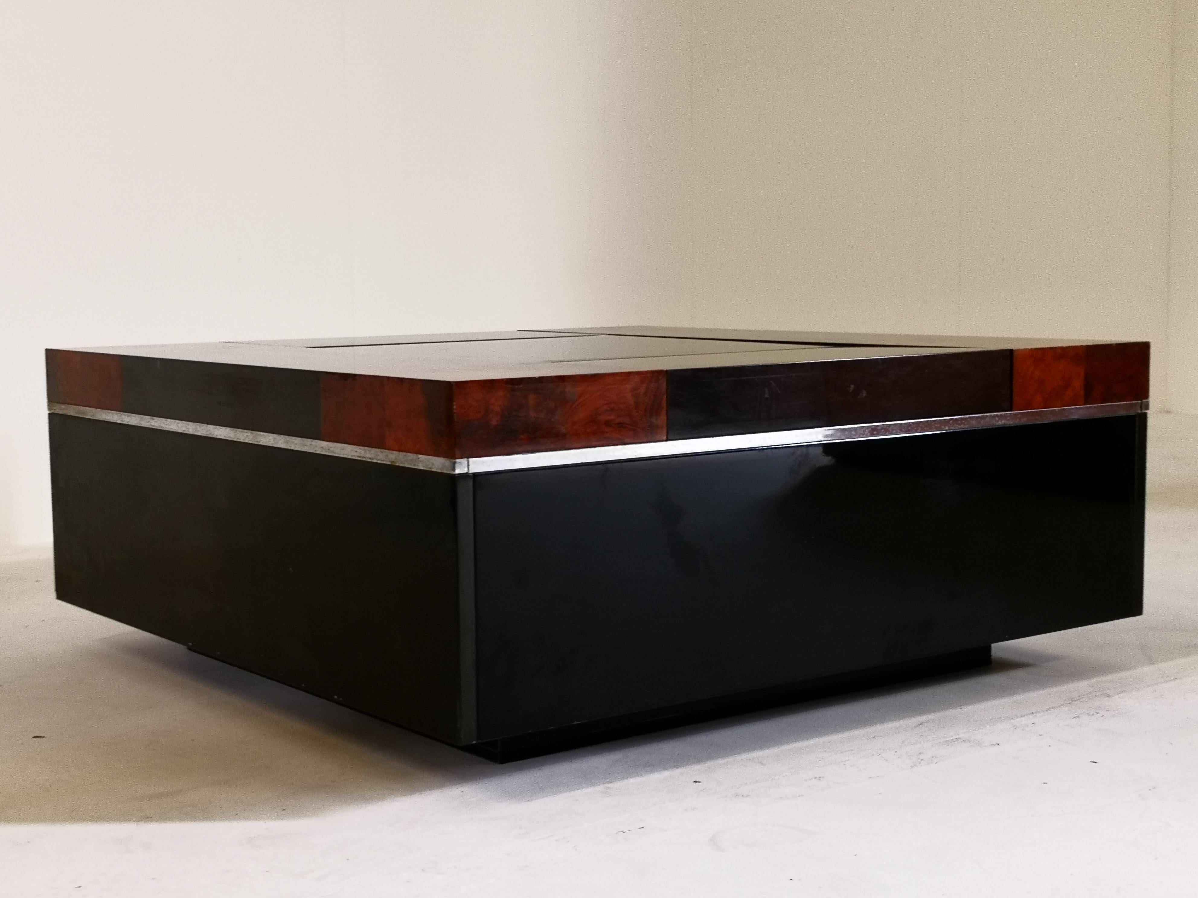 Glass Mid-Century Modern Italian Veneered Coffee and Bar Table by Willy Rizzo, 1970s