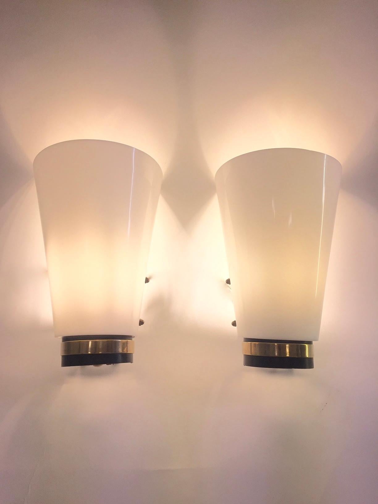 Mid-Century Modern Italian Wall Lights, 1960s For Sale 5