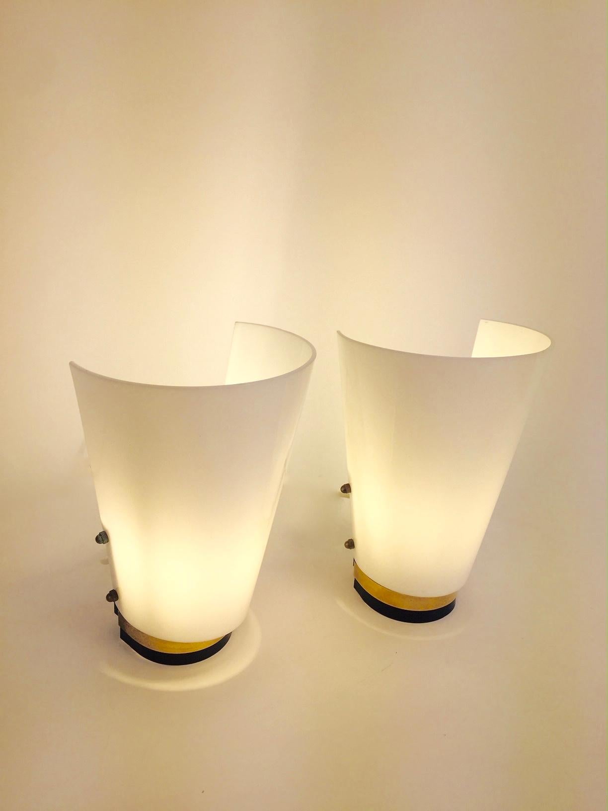 Mid-Century Modern Italian Wall Lights, 1960s For Sale 2