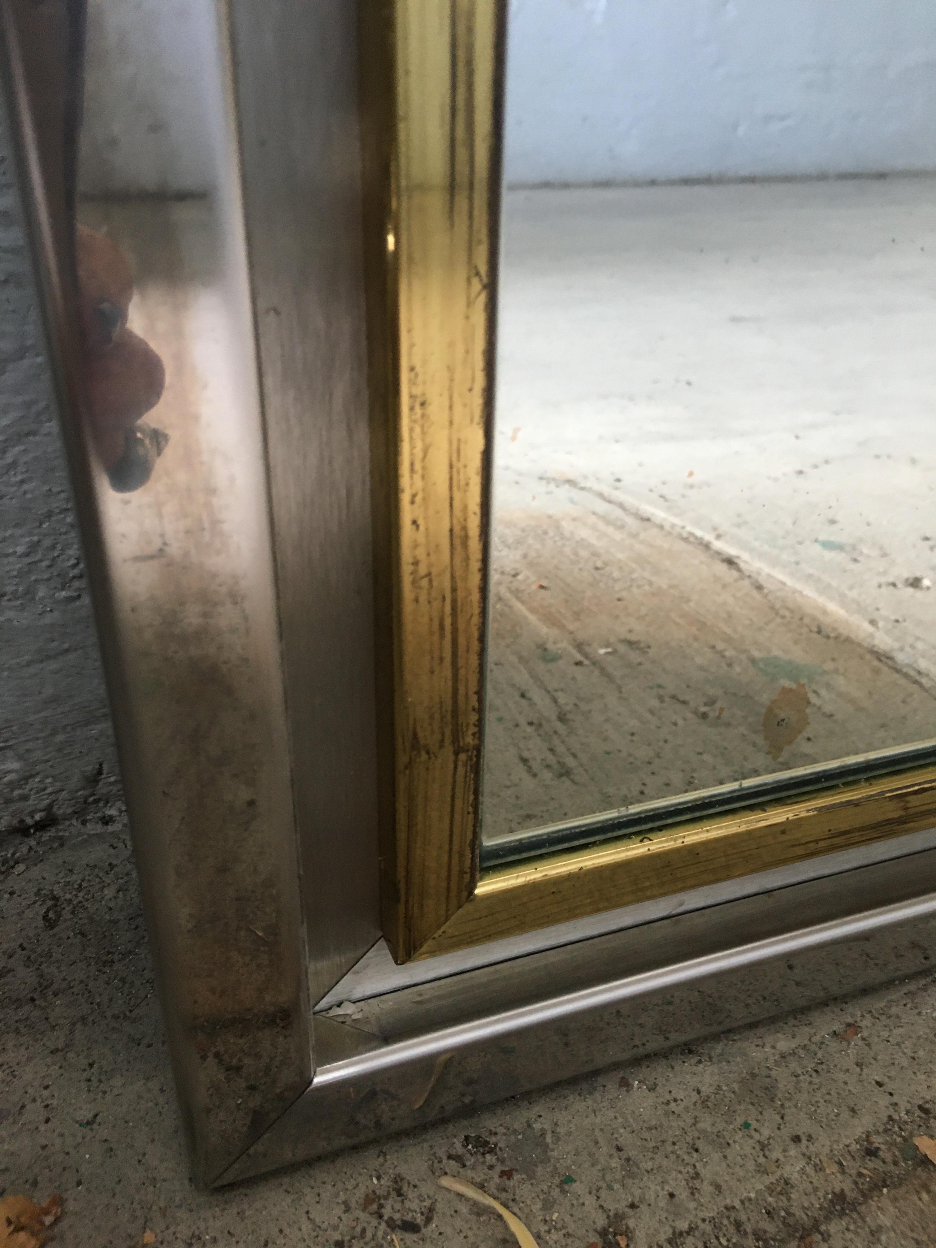 Mid-Century Modern Italian Wall Mirror with Chrome and Brass Frame, 1970s For Sale 3