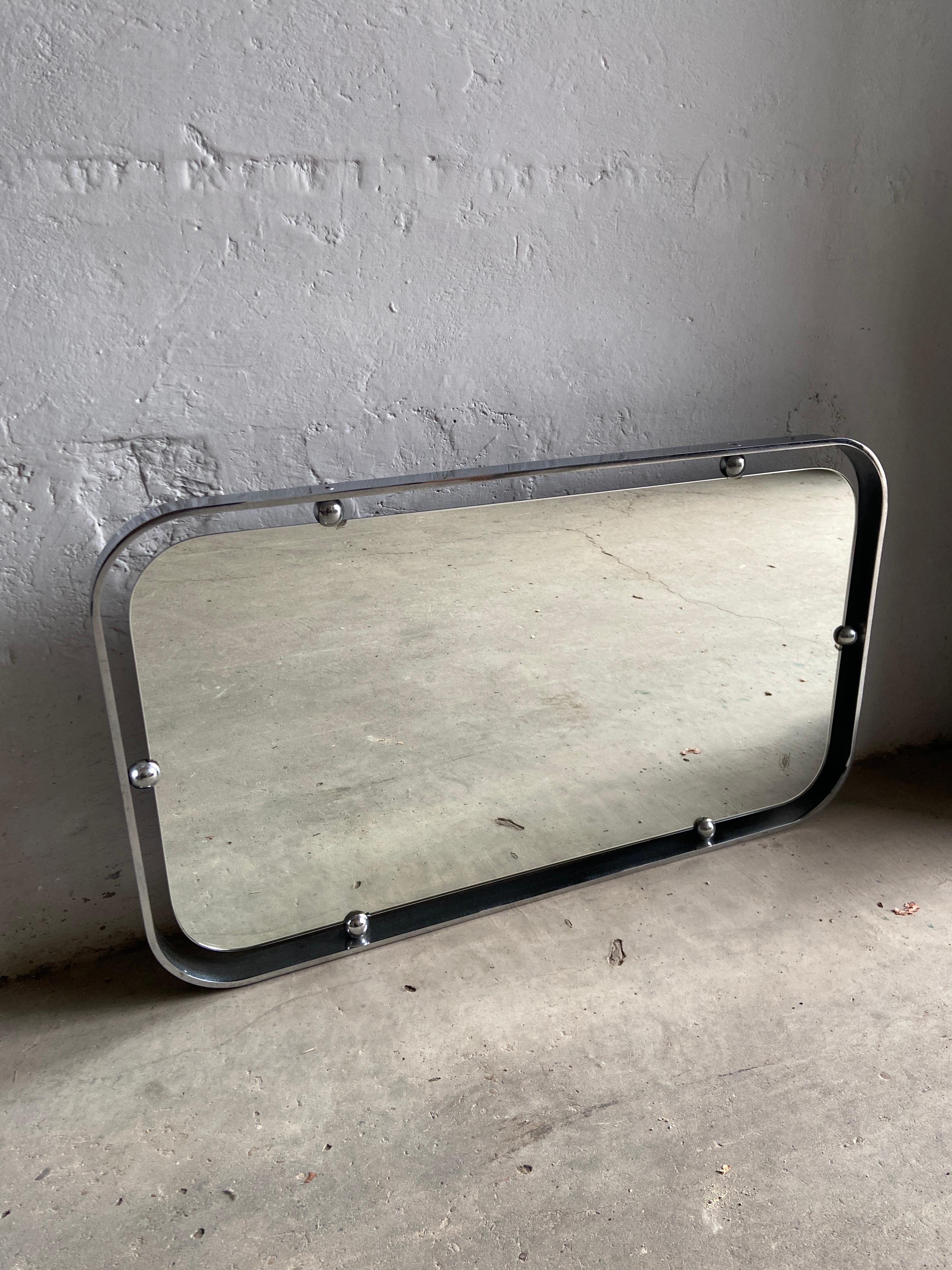Mid-Century Modern Italian Wall Mirror with Chrome Metal Frame, 1970s For Sale 1