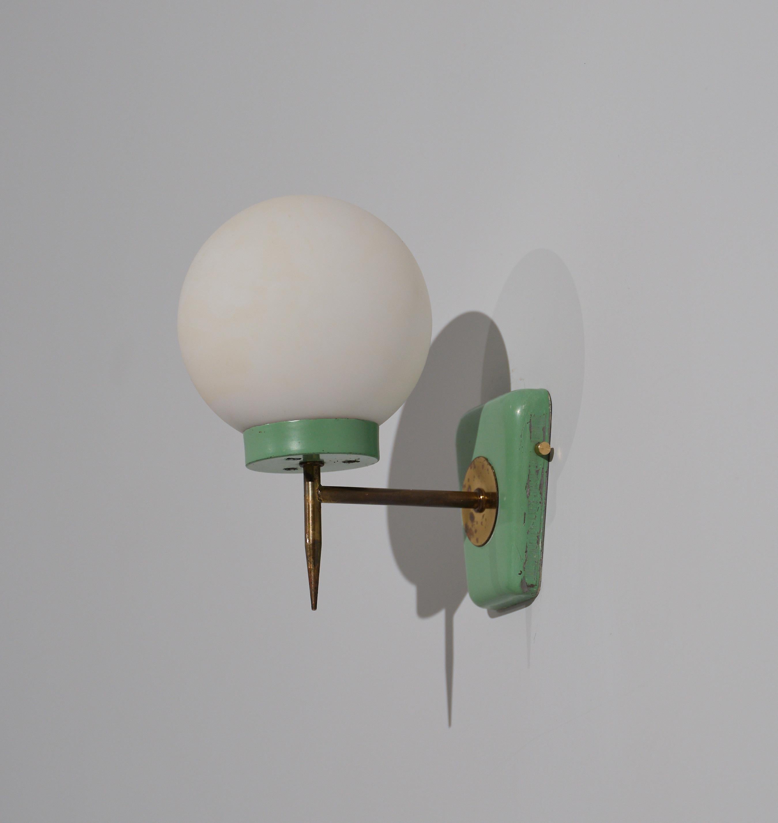 Mid-Century Modern Italian Wall Sconce For Sale 3