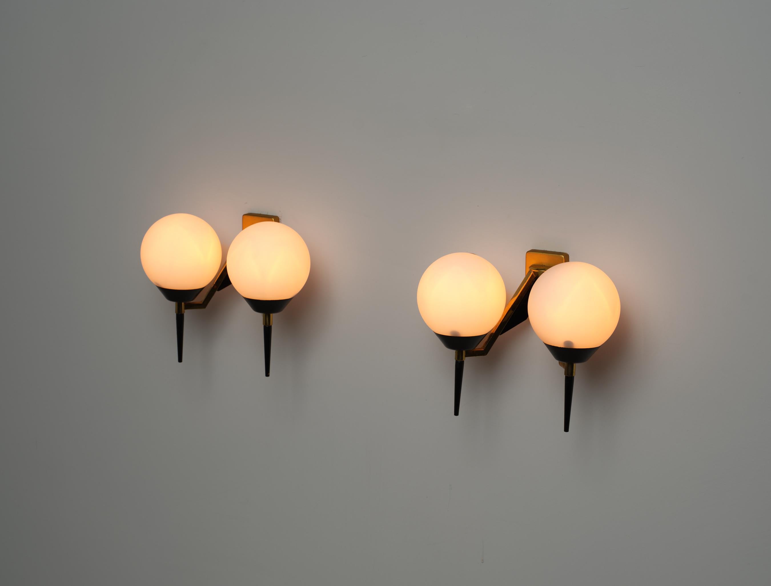 Mid-20th Century Mid-Century Modern Italian Wall Sconces by Stilnovo For Sale