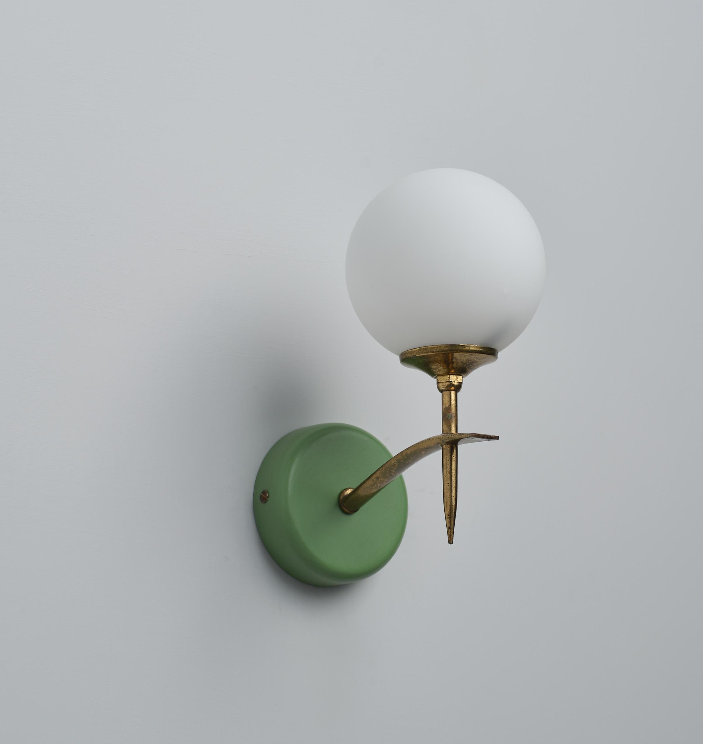 Mid-Century Modern Italian Wall Sconces with Opaline Glass and Green Brass Mount In Good Condition For Sale In Rome, IT