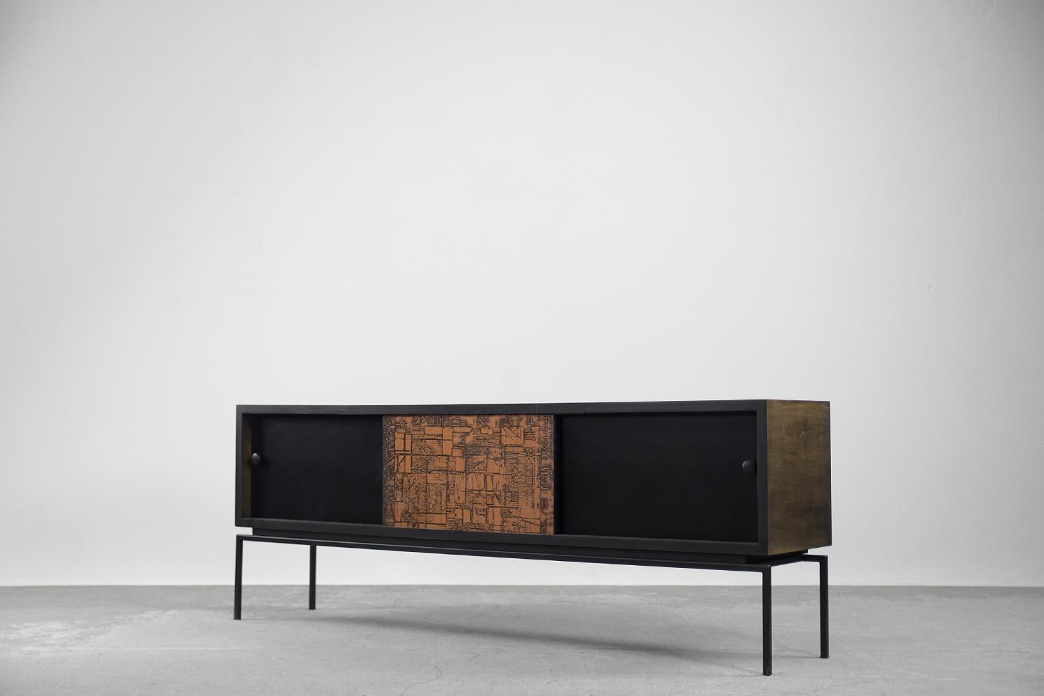 Vintage Midcentury Modern Italian Walnut Wood Sideboard with Copper Front, 1970s 2