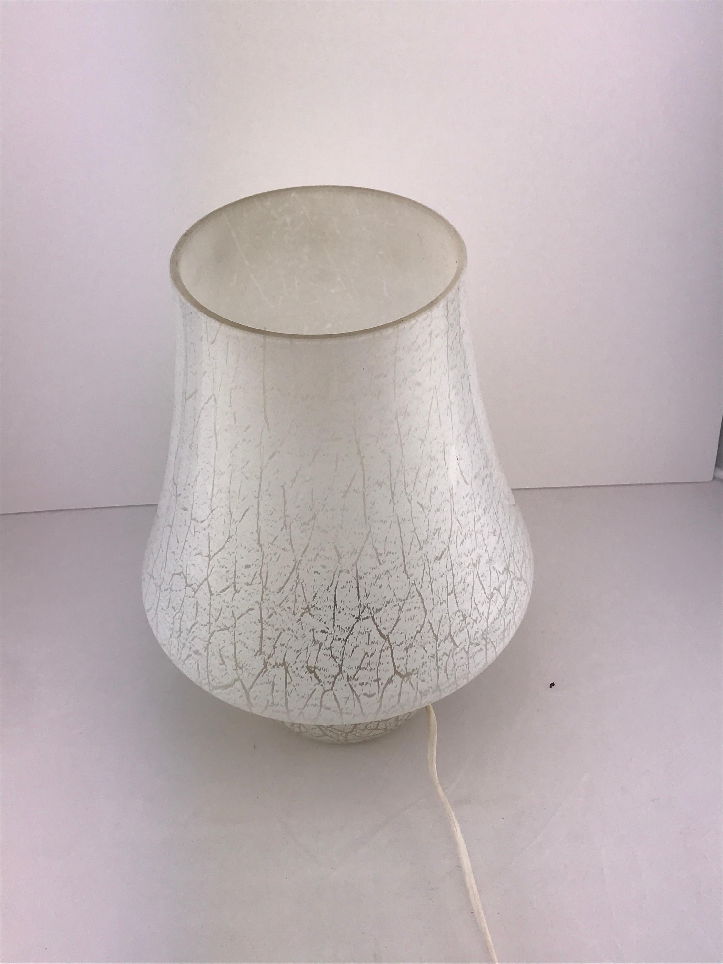 Mid-20th Century Mid-Century Modern Italian White Murano Glass Mushroom Table Lamp, 1960s For Sale