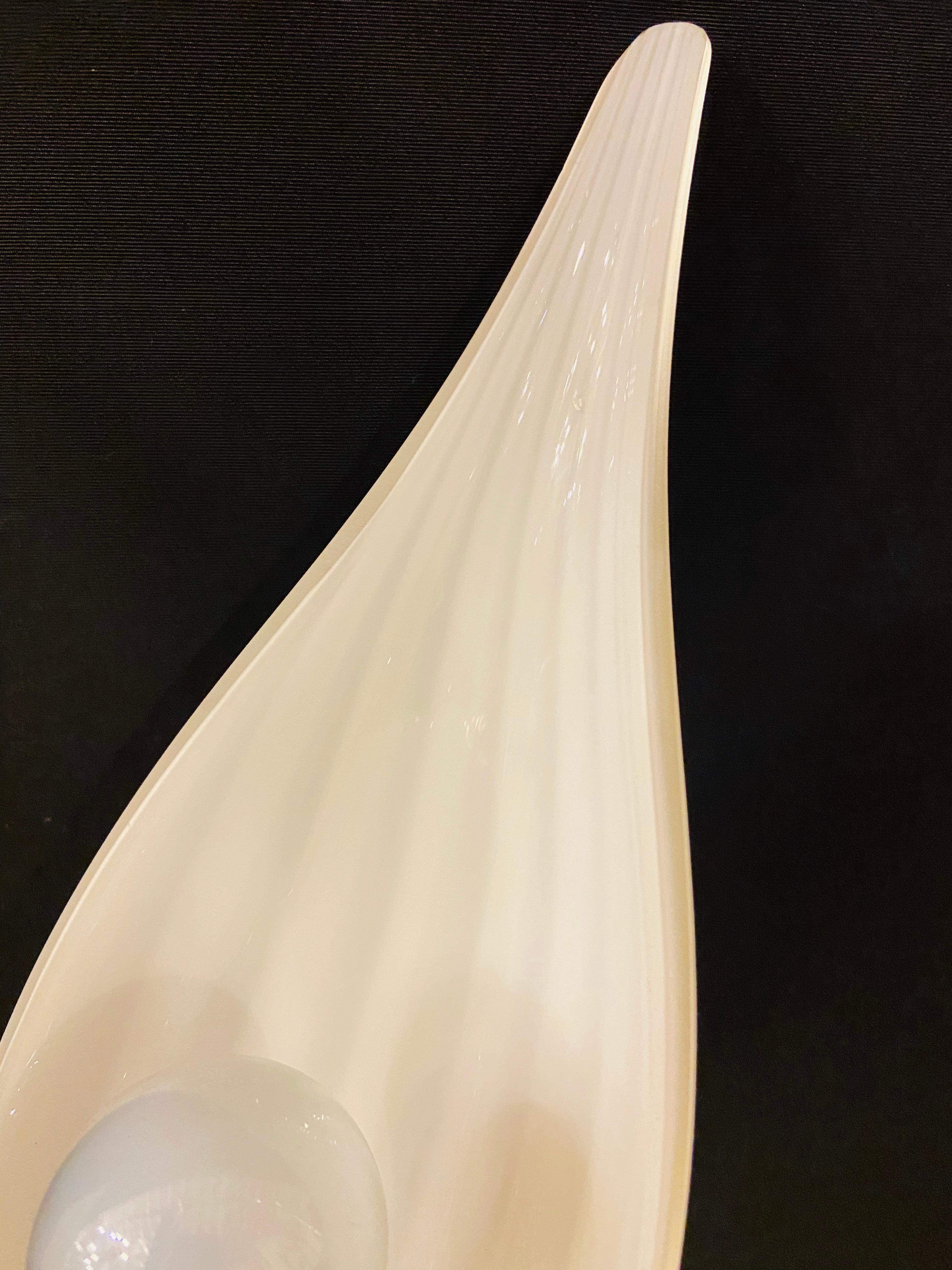 Mid-Century Modern Italian White Tulip Milk Glass Chandelier 2