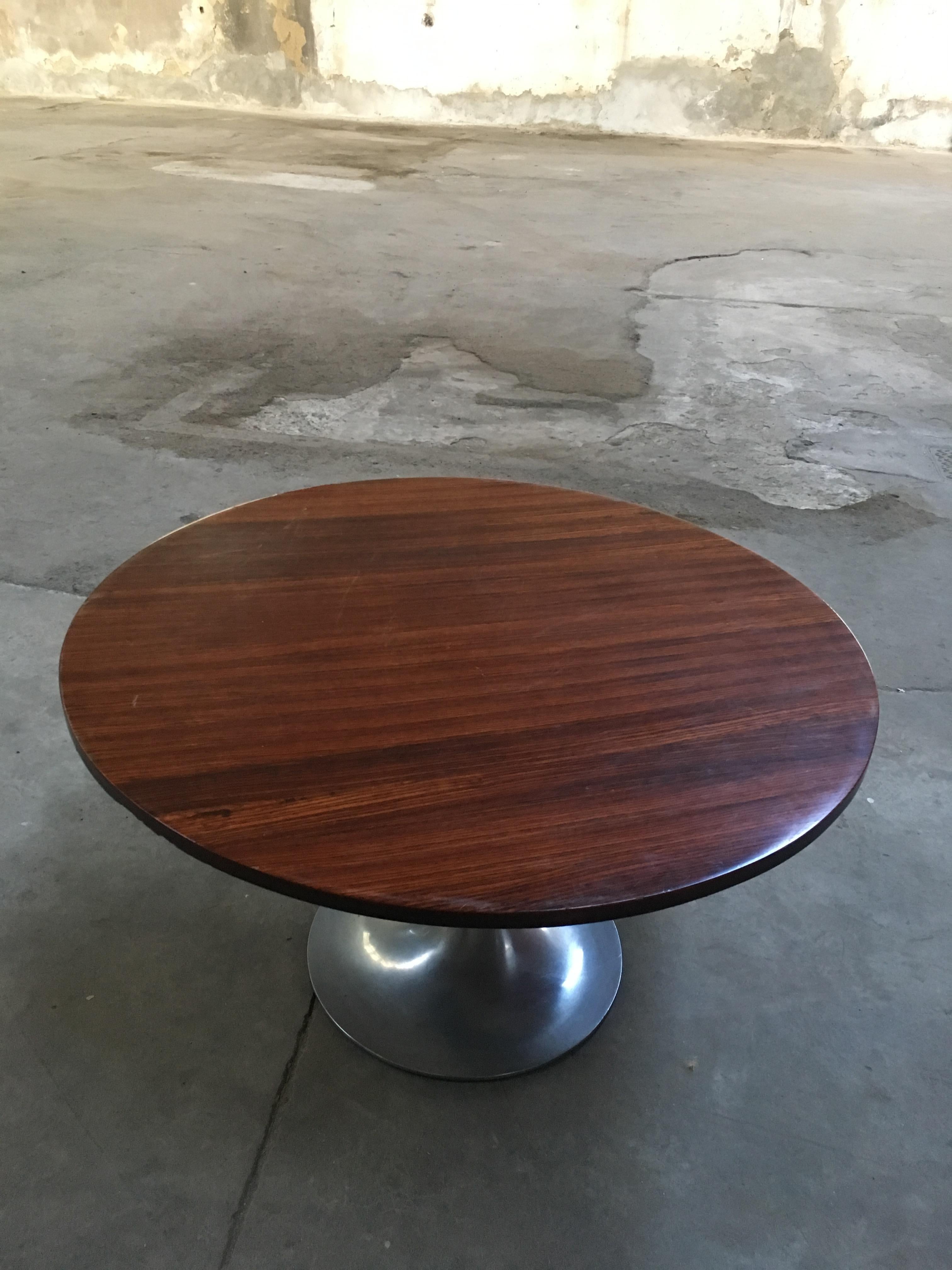 Late 20th Century Mid-Century Modern Italian Wood Dining Table with Round Aluminum Base, 1970s For Sale