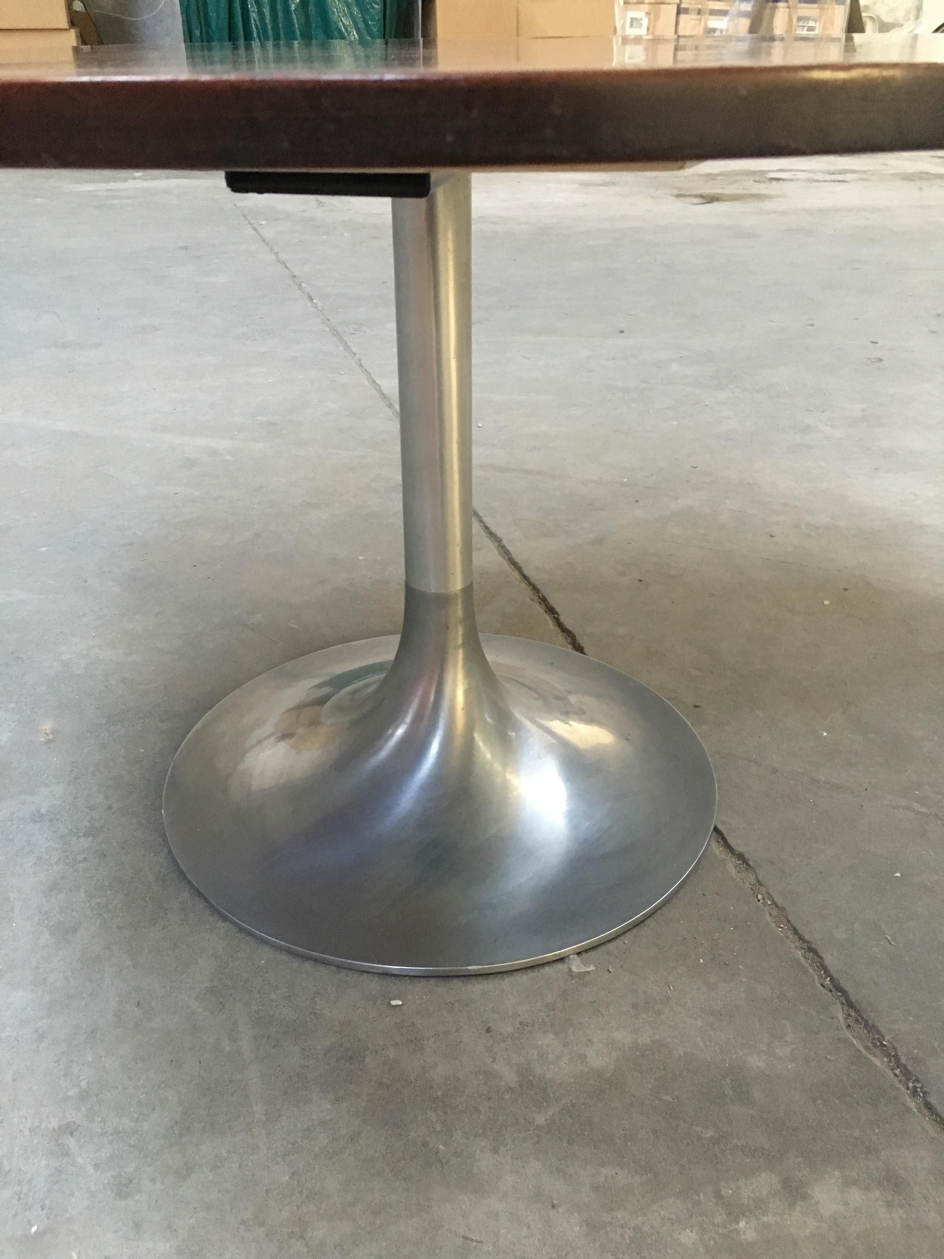 Mid-Century Modern Italian Wood Dining Table with Round Aluminum Base, 1970s For Sale 5