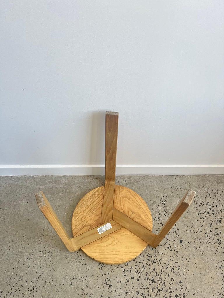 Fin du 20e siècle Tabouret en bois italien moderne du milieu du siècle par A.Simoni & G. Del Piero pour Olive S.R.L. en vente