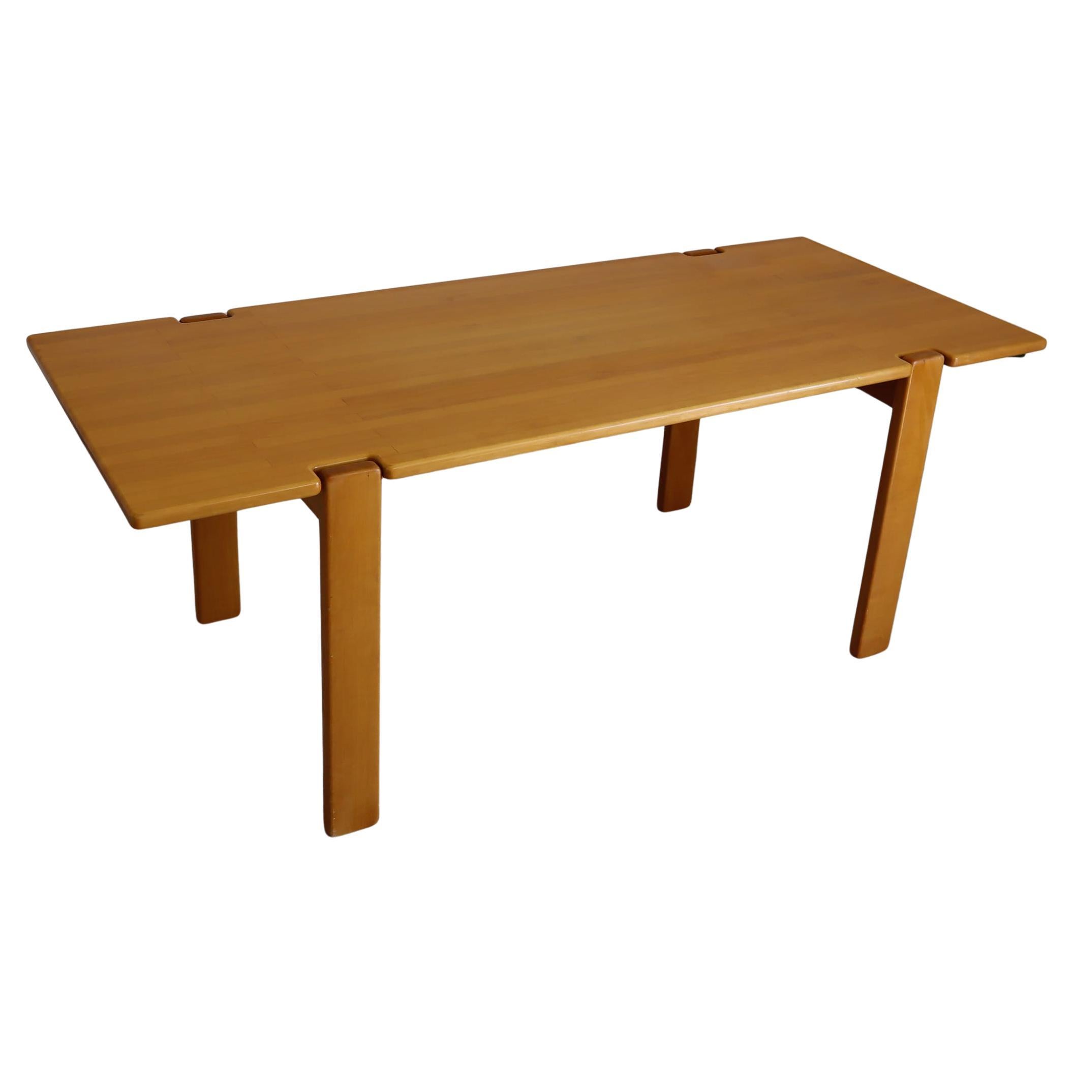 Table en bois italienne moderne du milieu du siècle par Afra & Tobia Scarpa, années 1970