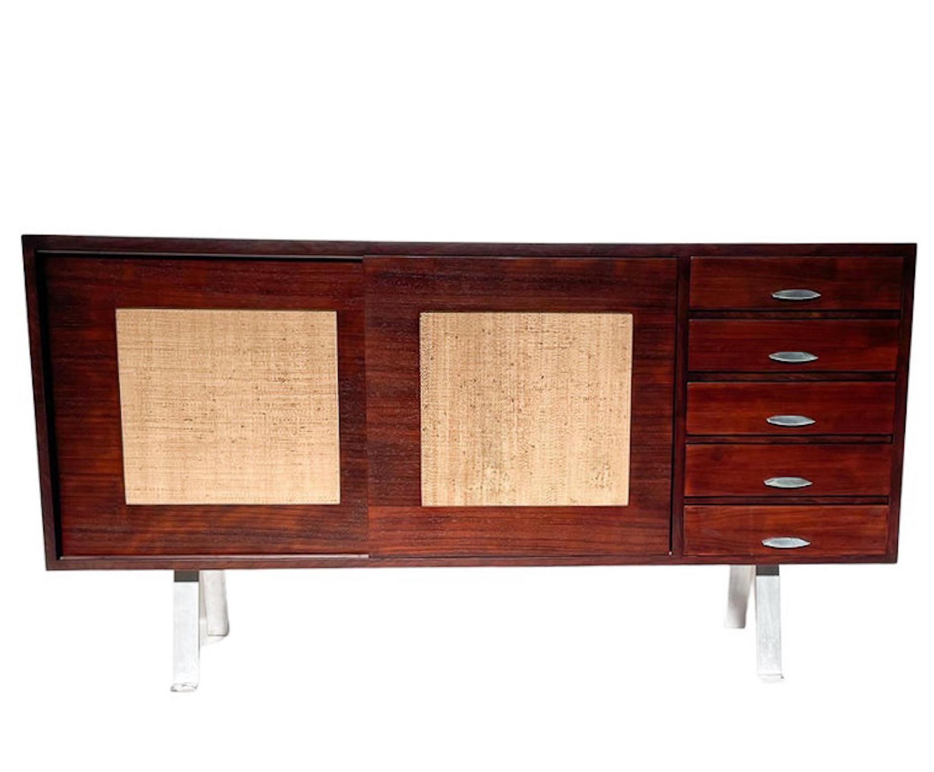Mid-Century Modern Italian Wooden Sideboard, 1960s In Good Condition For Sale In Brussels, BE