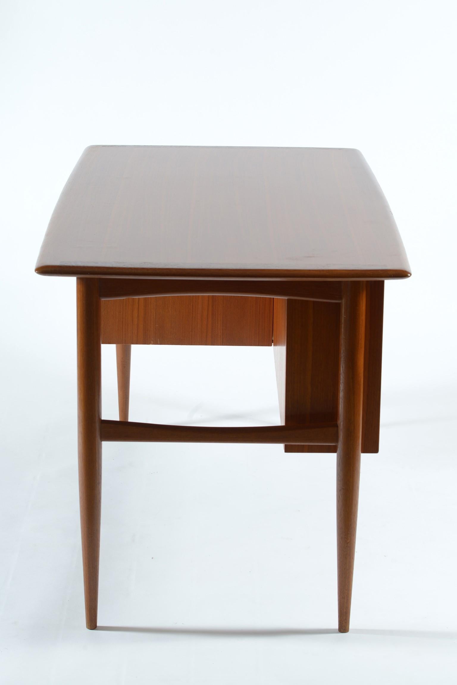 Mid-Century Modern Italian Writing Desk with Drawers and Bookcase, 1950s 1