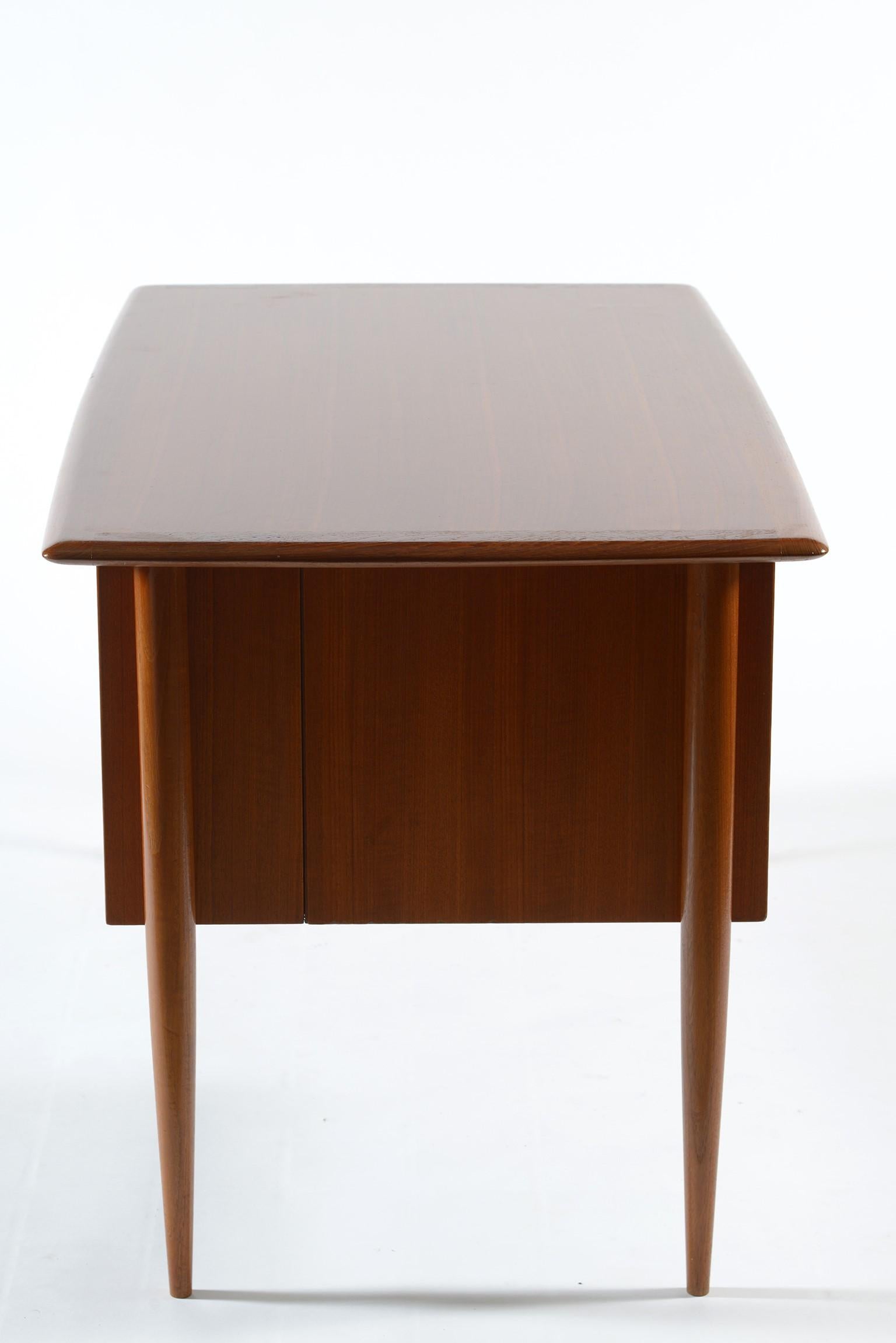 Mid-Century Modern Italian Writing Desk with Drawers and Bookcase, 1950s 3